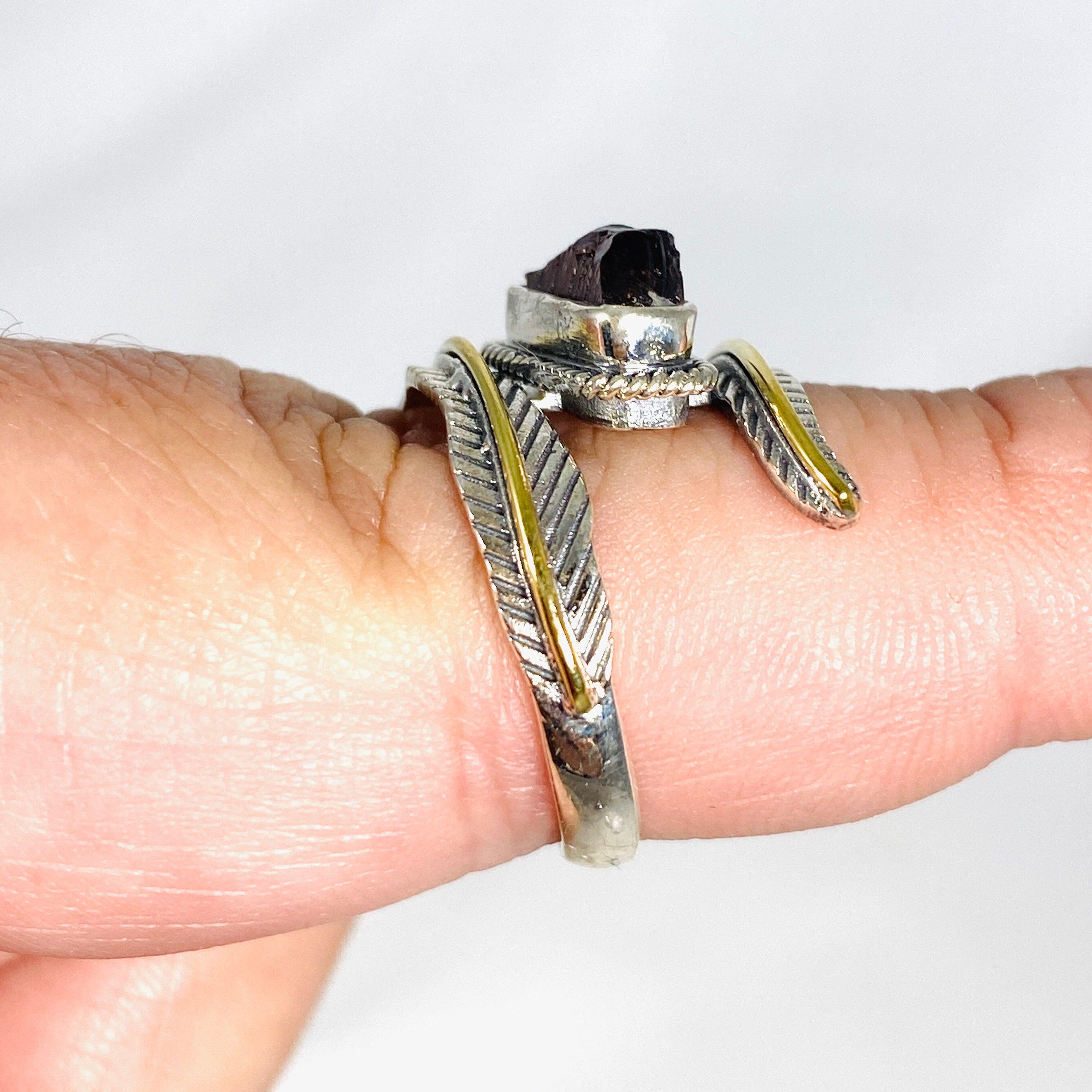 Garnet Leaf Setting Raw Sterling Silver Ring R4224 for Women - Elegant Bohemian Jewelry for Everyday Wear & Special Occasions