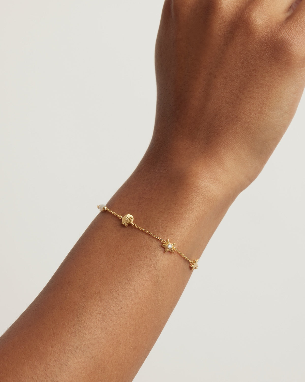 18K Gold Vermeil Ocean Dreaming Bracelet for Women - Elegant Wave Design Dainty Jewelry Gift for Her - Perfect for Beach Vacations, Summer Outfits & Special Occasions