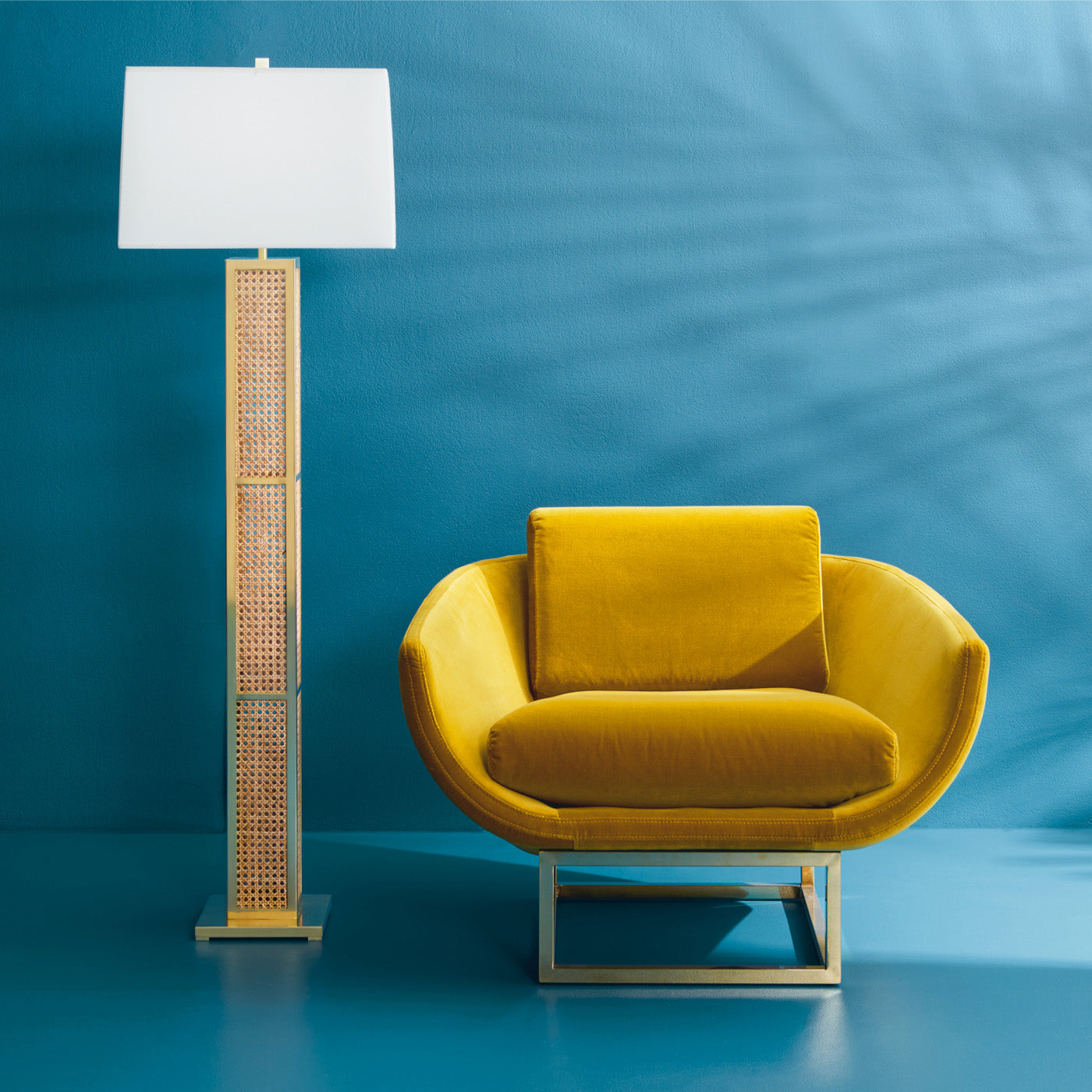 Bellport Modern Floor Lamp with Adjustable Brightness - Stylish Standing Light for Living Room, Bedroom, and Office - Perfect for Reading, Relaxing, and Ambient Lighting