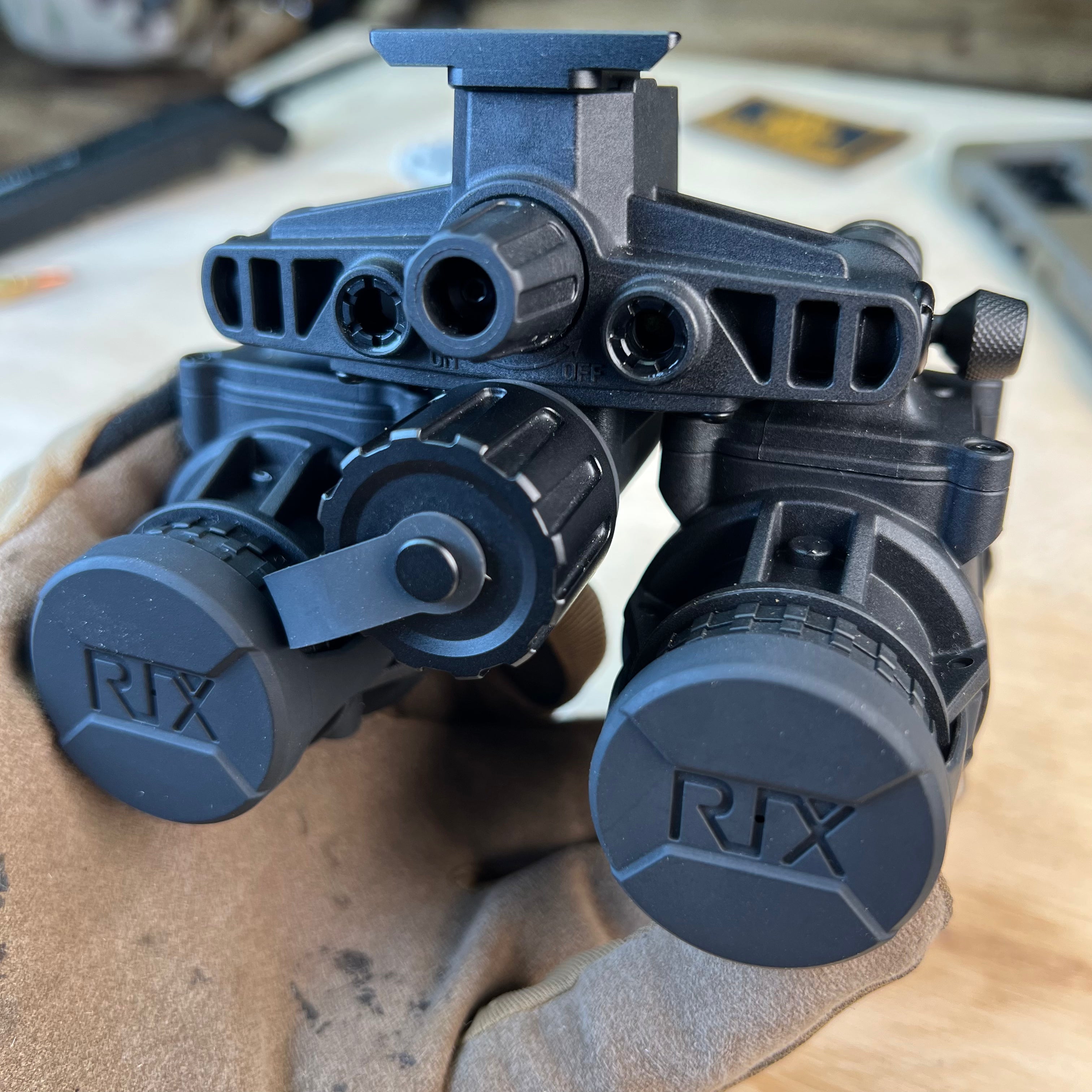 RNV 31 Gen 2+ White Phosphor Night Vision Goggles - Lightweight Complete Kit for Hunting, Security & Outdoor Adventures