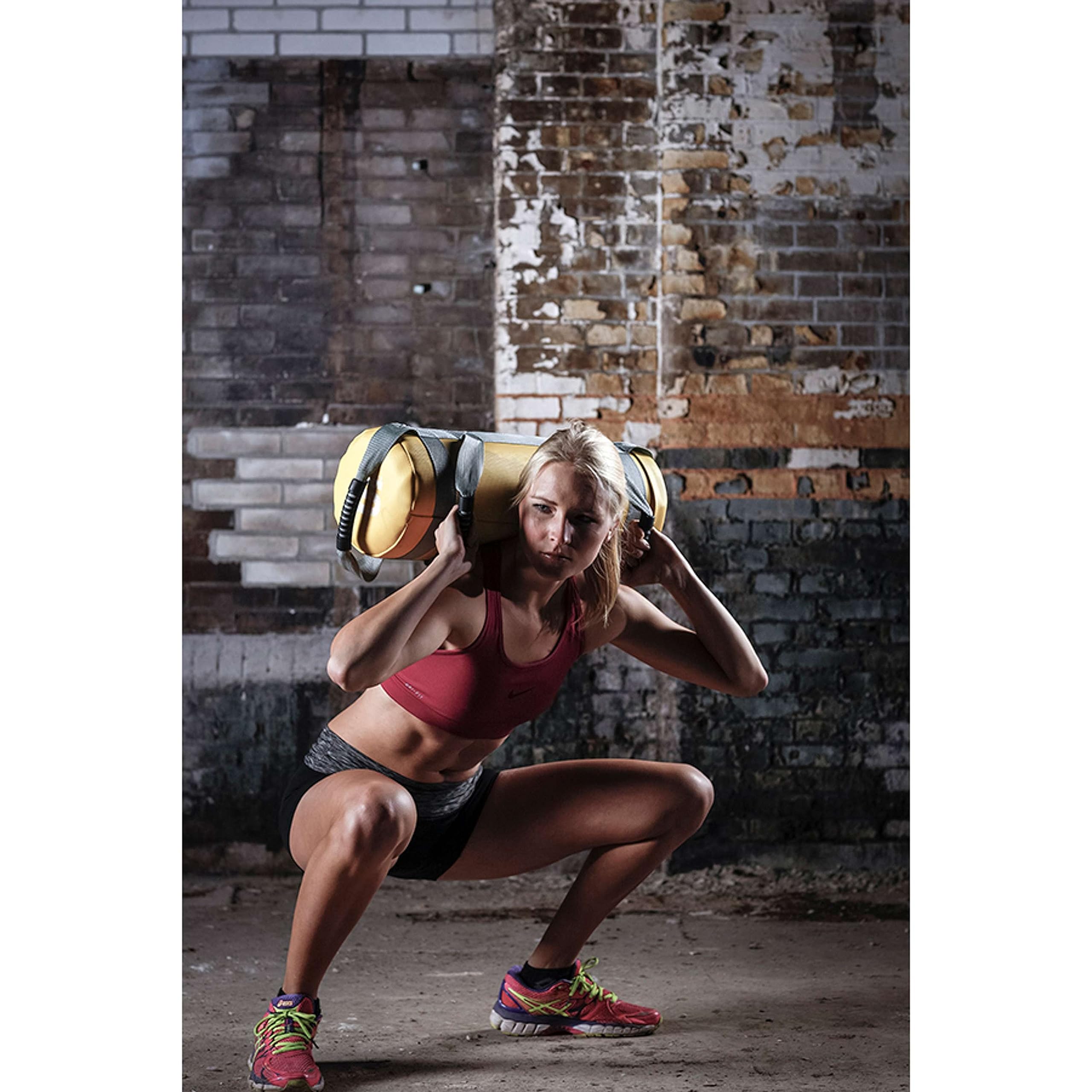 TUNTURI Adjustable Weight Sandbag for Functional Fitness Training - Perfect for Home Gym, CrossFit, Strength & Endurance Workouts