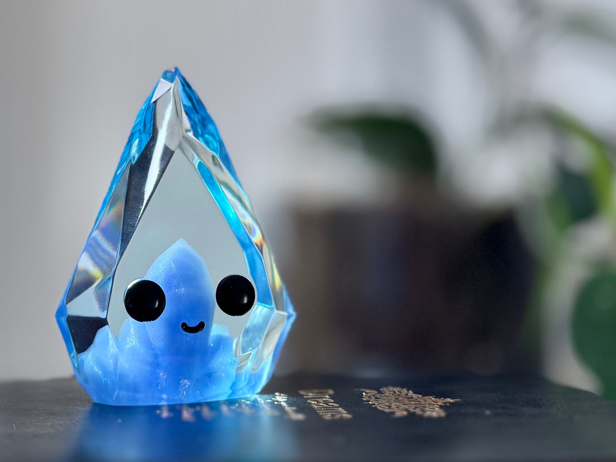 Dawn Crystal Prismite by Yutoos - Premium Handmade Glass Prism for Home Decor, Rainbow Light Projector, Photography Props & Spiritual Healing Crystals | Perfect for Living Room, Bedroom, Meditation Space & Gift Giving