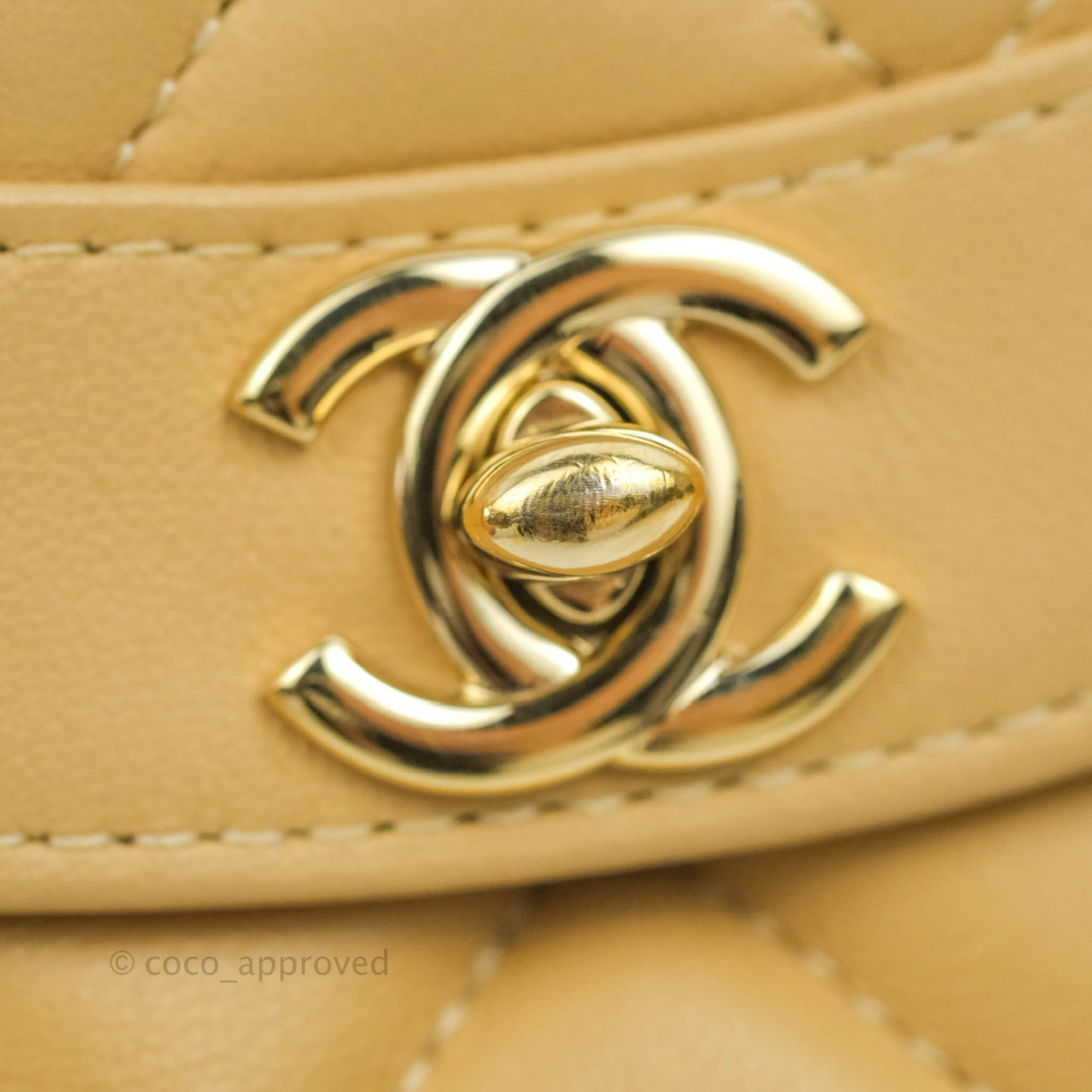 Vintage Chanel Coco Camera Bag in Beige Calfskin Leather with Gold Hardware - Perfect for Everyday Use, Travel & Special Occasions