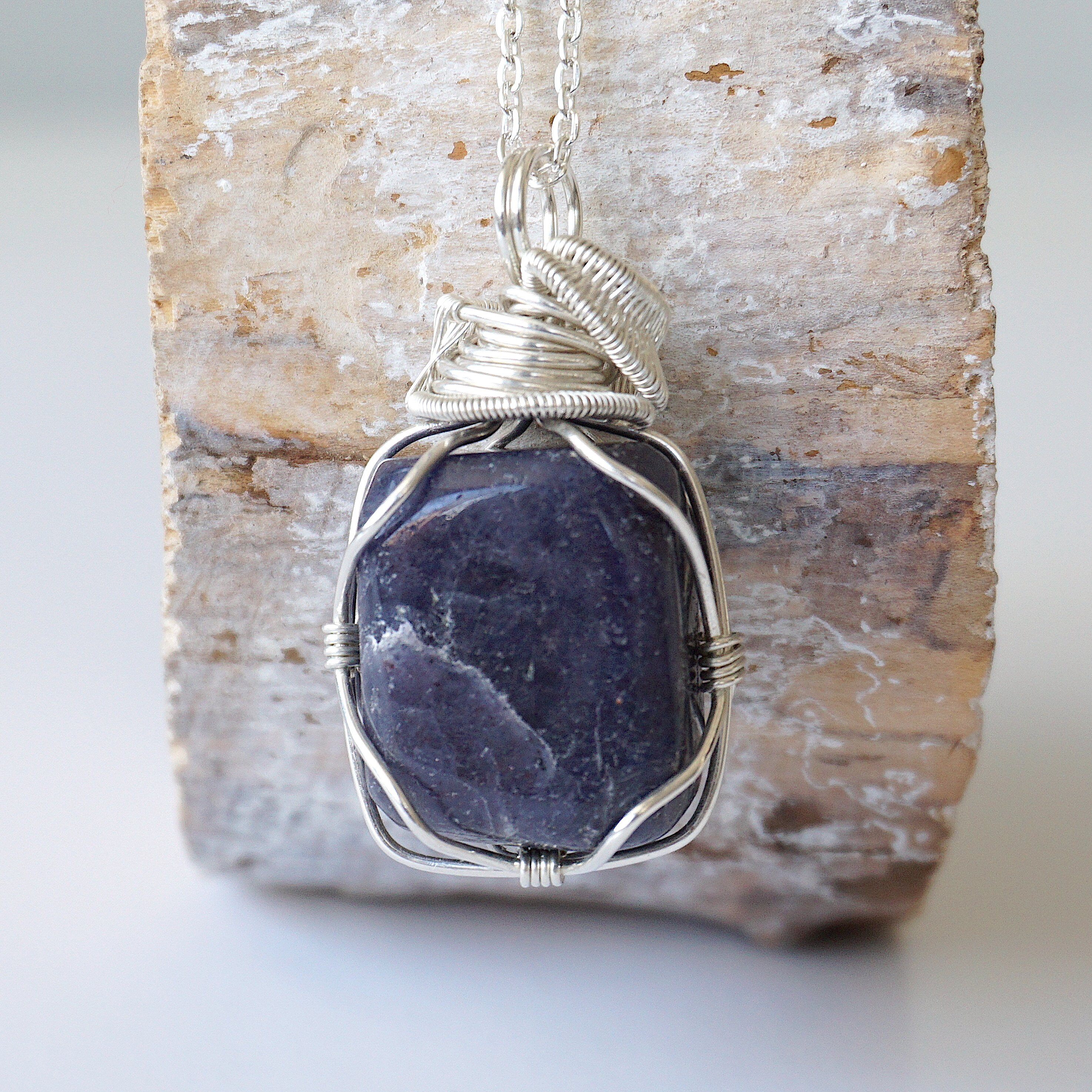 Natural Raw Sapphire Necklace - Sterling Silver Pendant for Women - Elegant Bohemian Jewelry for Everyday Wear & Special Occasions