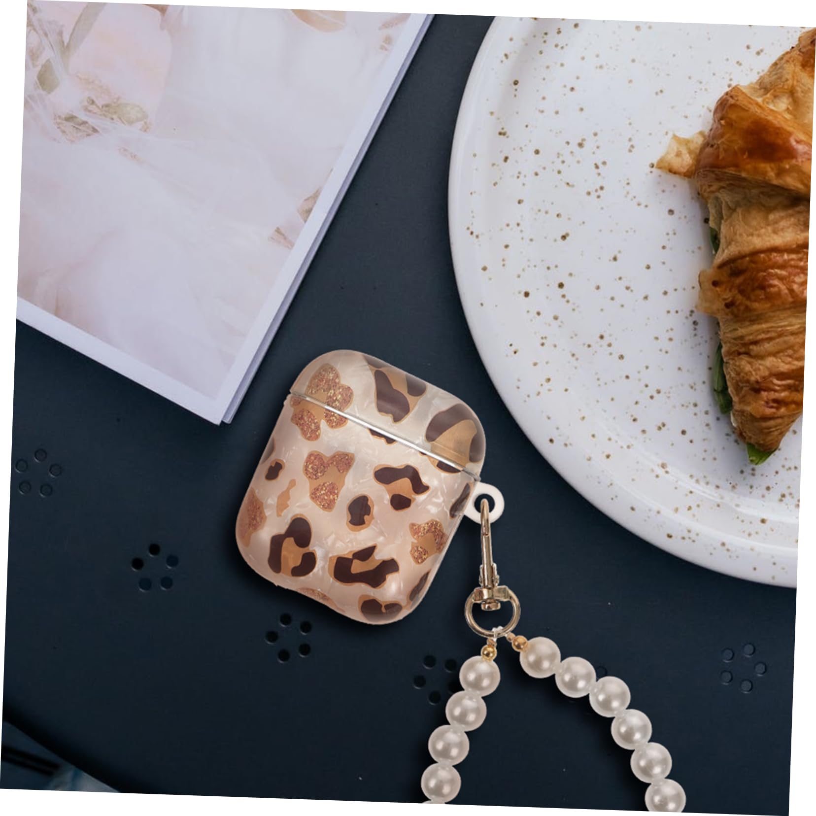 Hoement Genuine Leather Headphone Case - Leopard Print Design, Compact & Durable Earphone Cover - Perfect Gift for Friends, Travel & Daily Use