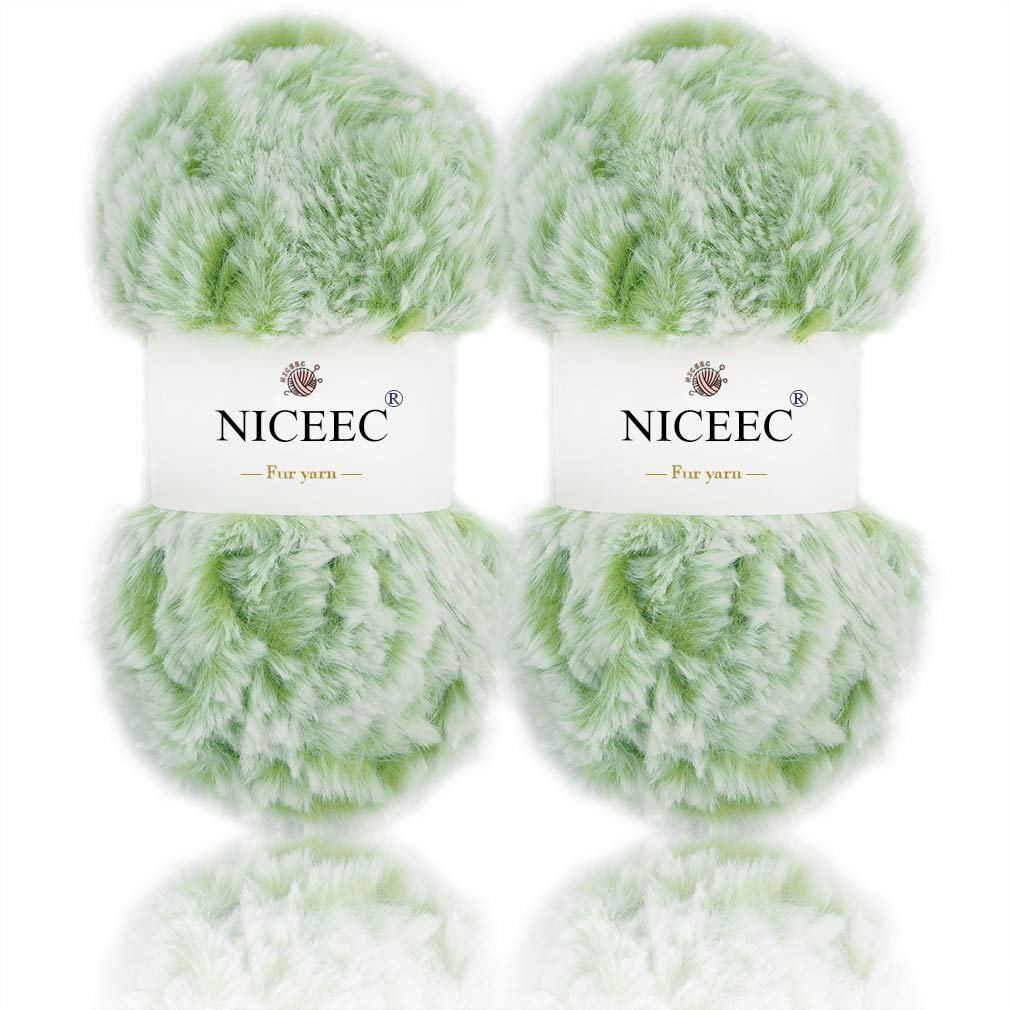 Soft Chunky Faux Fur Yarn for Knitting & Crochet - 2 Skeins (50g Each, Total 64m/70yds) - Green Eyelash Yarn - Perfect for DIY Blankets, Scarves & Amigurumi