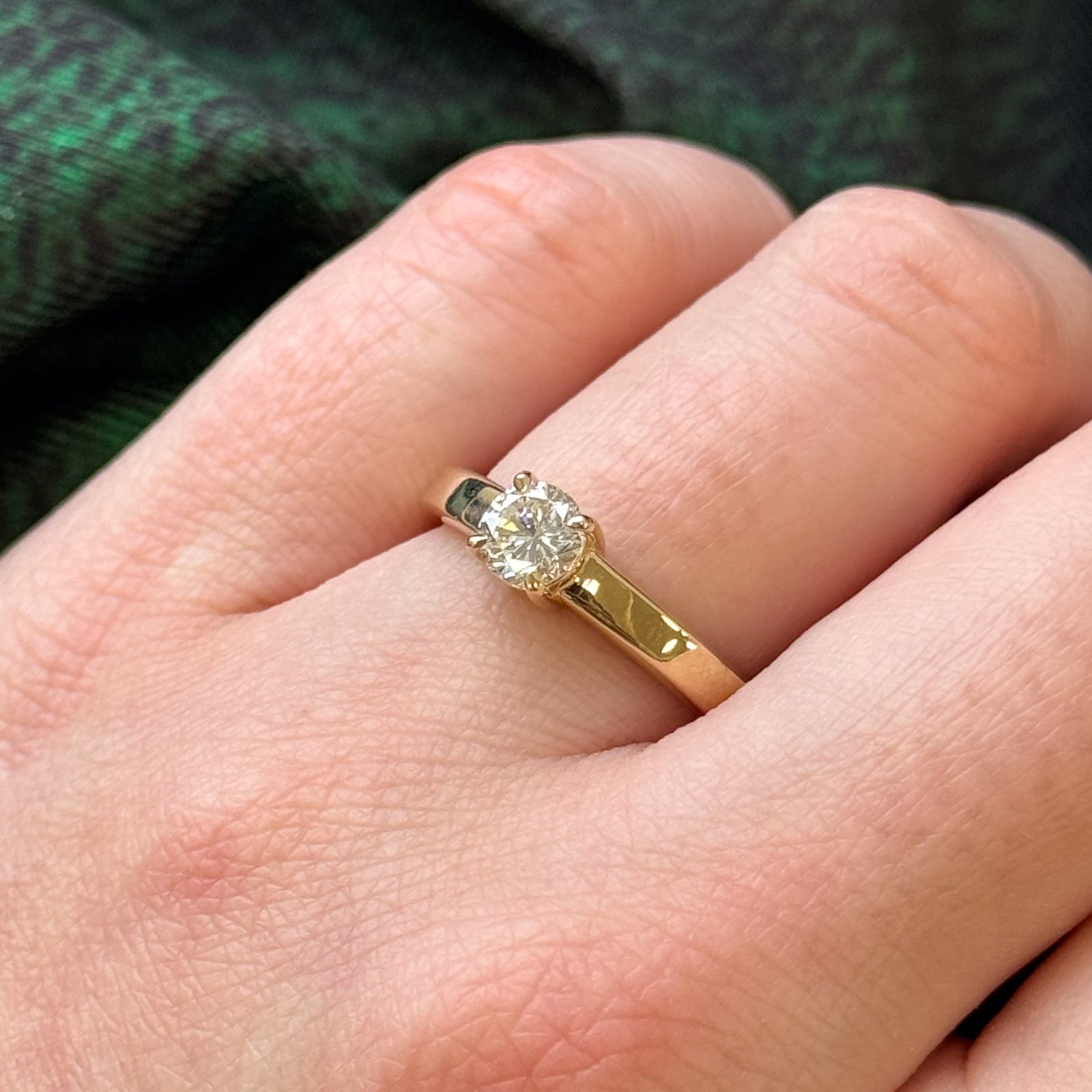 GIA Certified 0.54ct Diamond Engagement Ring - Size 7 | 100 Ways Design | Perfect for Proposals, Anniversaries & Romantic Gifts
