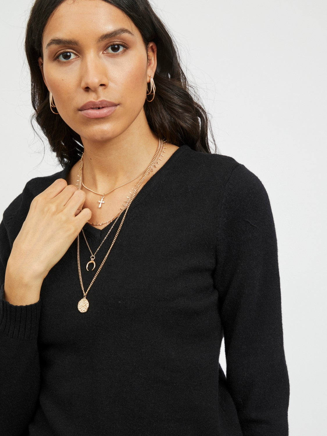 MIELA Women's V-Neck Jumper Sweater - Soft Knit Pullover for Fall & Winter - Perfect for Office, Casual Wear & Layering (Black)