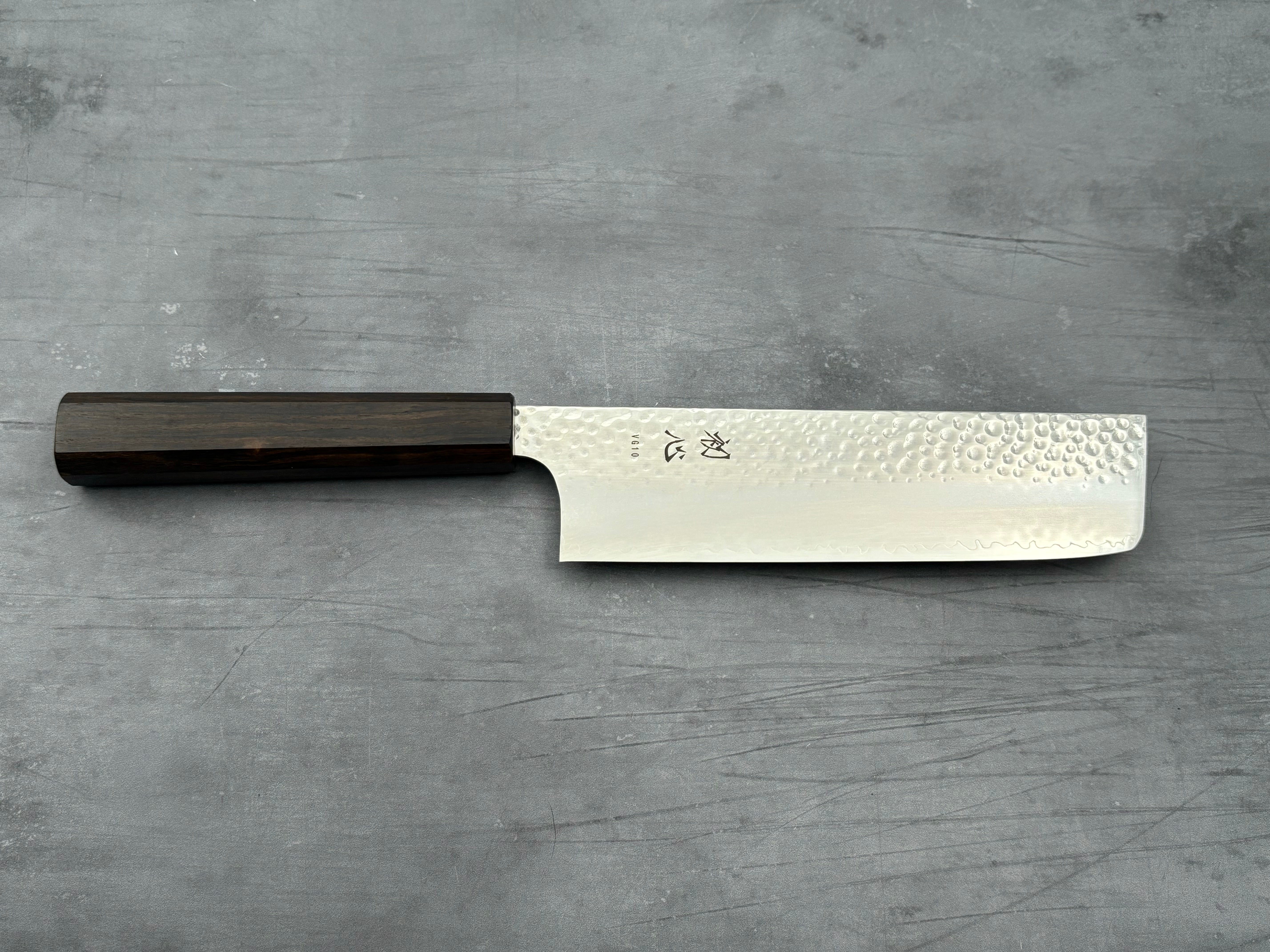 Hatsukokoro Hayabusa VG10 Tsuchime Nakiri Knife - Japanese Damascus Steel Kitchen Knife for Slicing Vegetables, Herbs & Sushi - Perfect for Home Chefs & Professional Kitchens