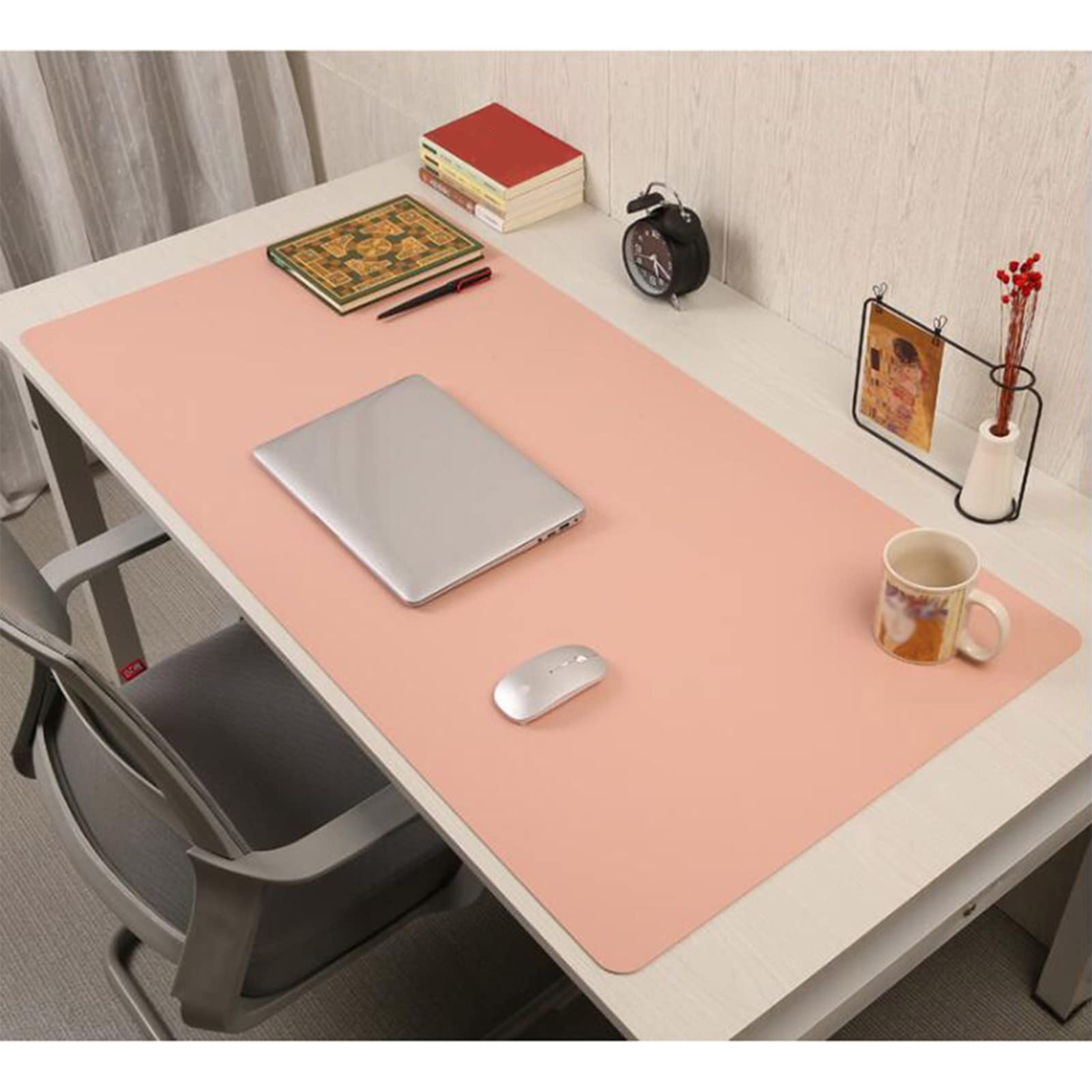 Non-Slip Large Gaming Mouse Pad - PU Leather Waterproof Desk Mat for PC & Keyboard - Reversible Light Pink (100x60cm) - Perfect for Gaming, Office Work & Home Use