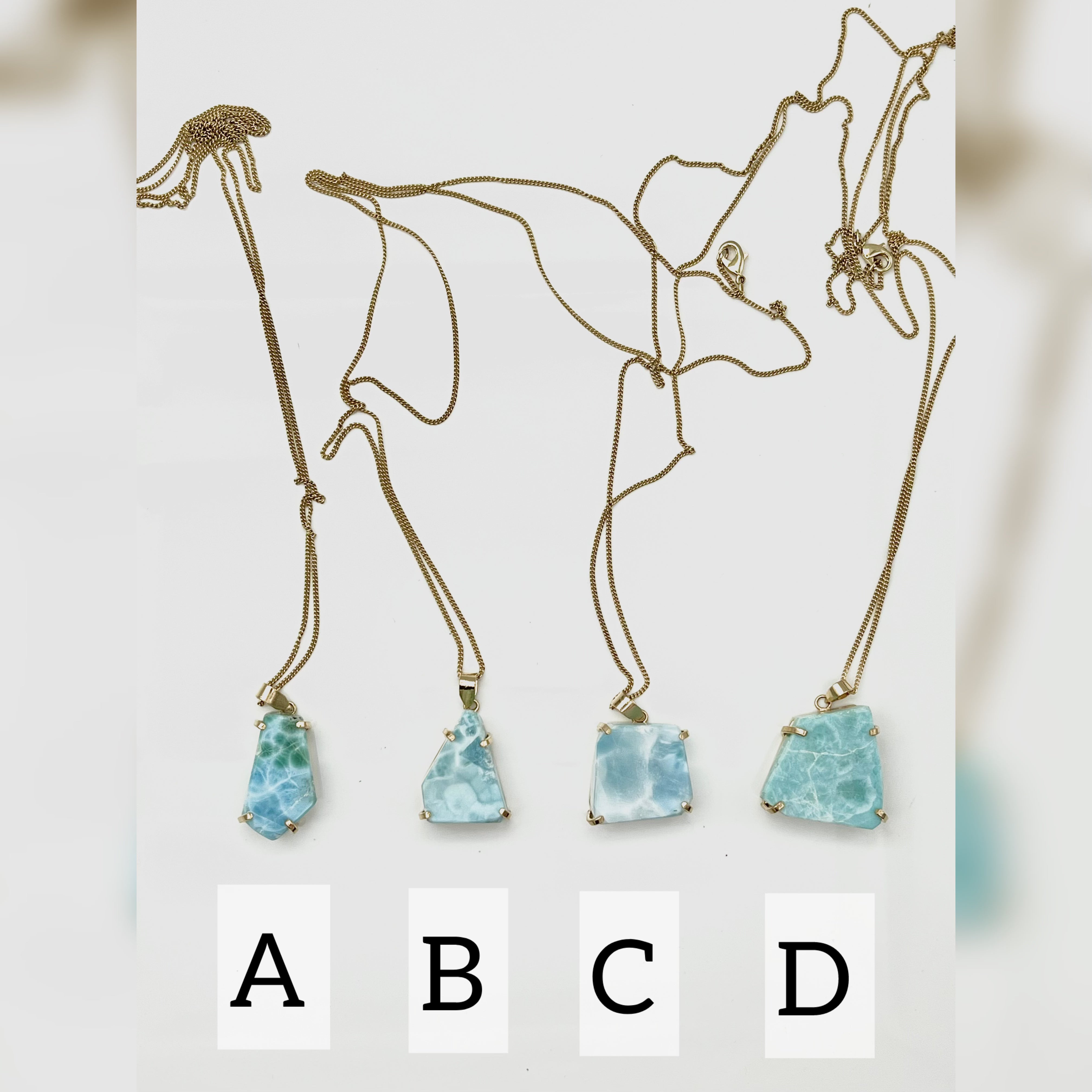 Vergoldete Larimar Halskette - Crystal and Sage Jewelry | Healing Stone Necklace for Women | Perfect for Meditation, Yoga & Spiritual Gifts