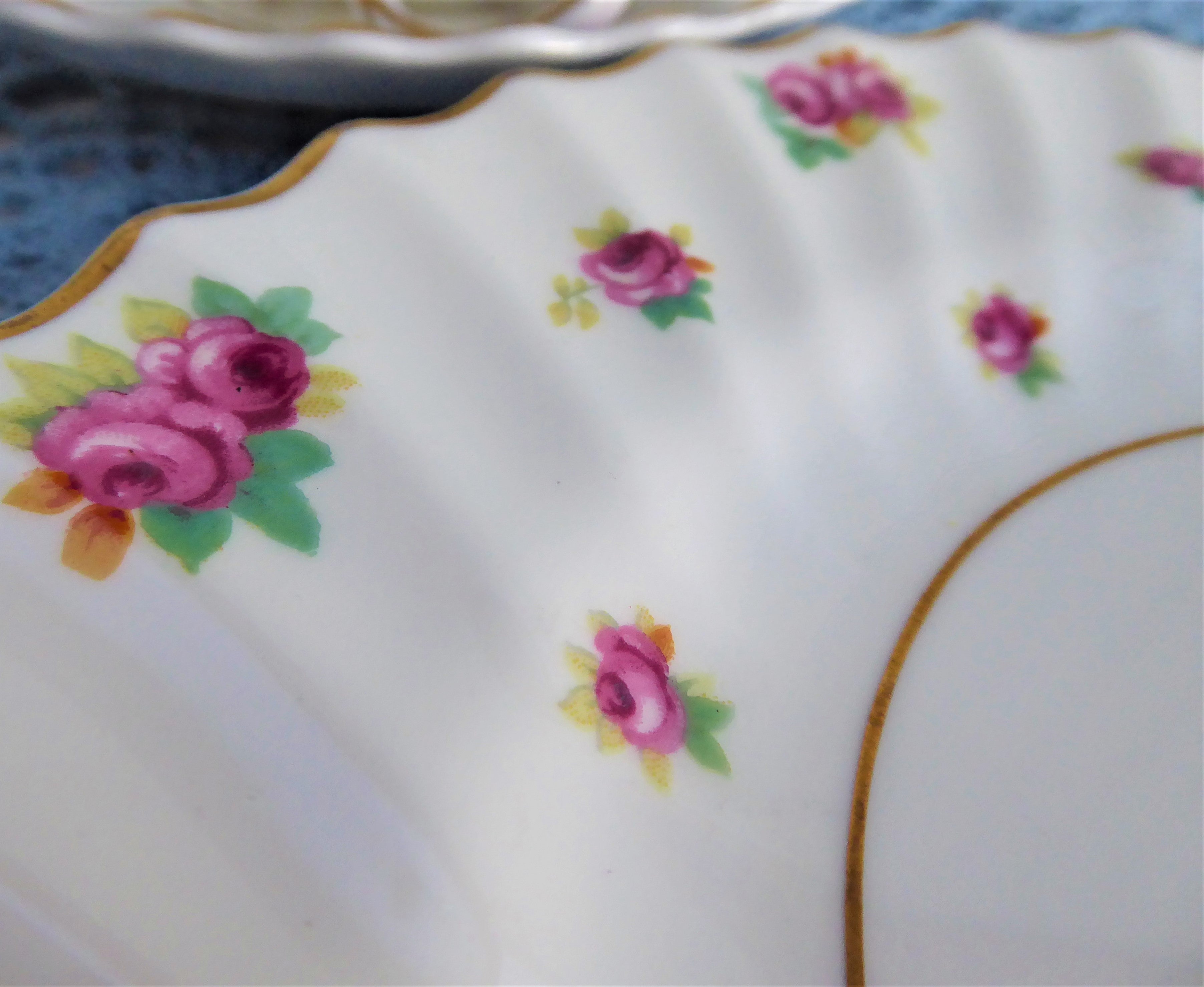 Royal Doulton Rosebud 8.25 Inch Salad Plate - Vintage 1940s Floral Tea Plate for Afternoon Tea & Special Occasions