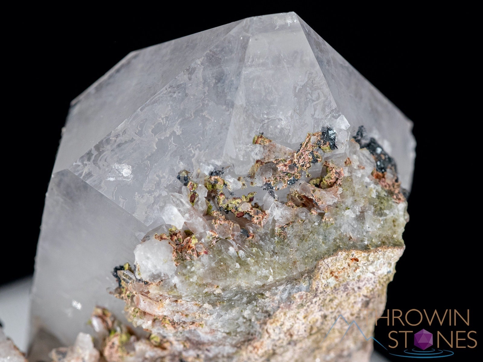 Natural QUARTZ Raw Crystal Cluster with Specular HEMATITE - Healing Stones for Home Decor, Housewarming Gift, Meditation & Spiritual Healing (40098) - Perfect for Office Desk, Yoga Space & Feng Shui Arrangement