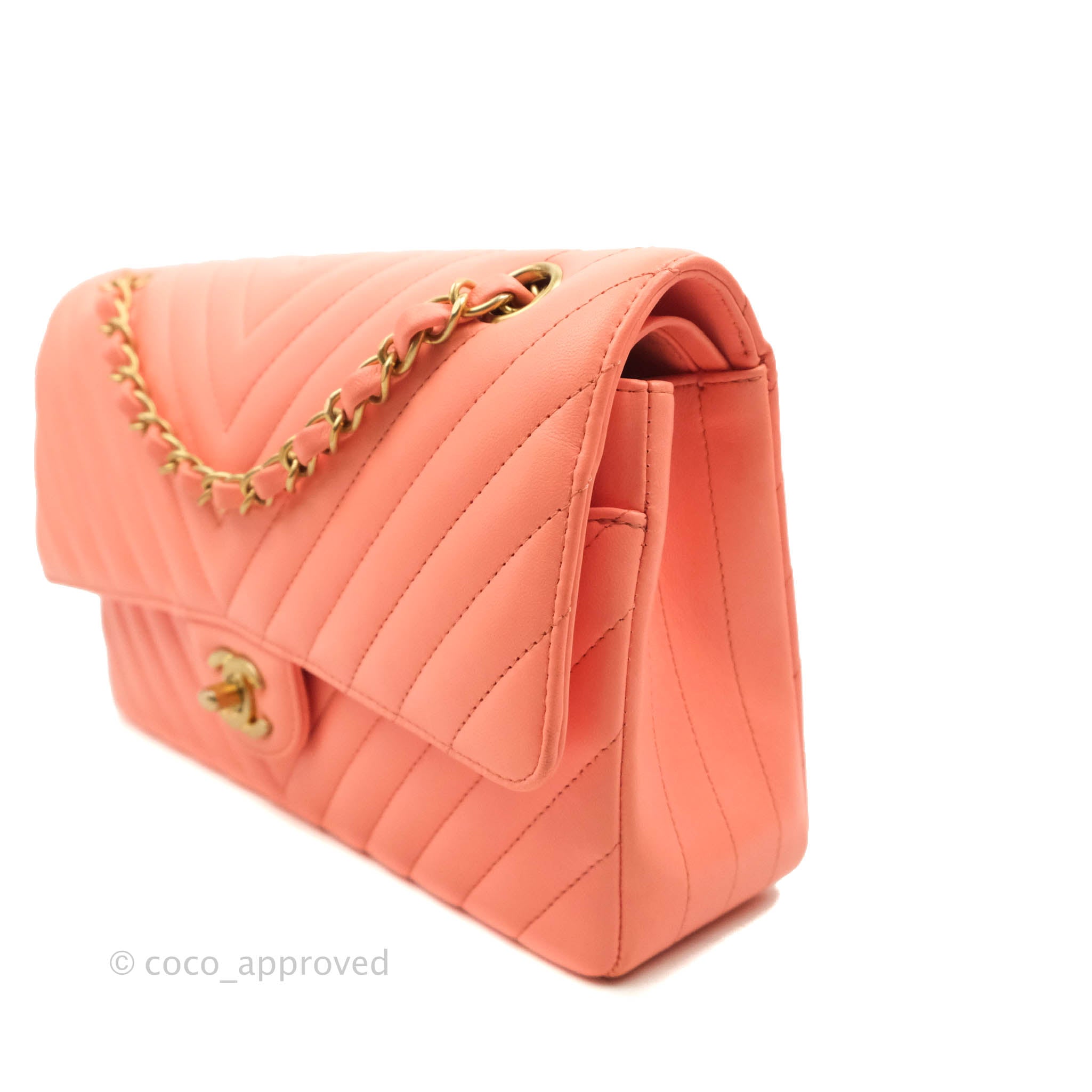 Chanel Classic M/L Medium Chevron Double Flap Bag in Coral Pink Lambskin with Aged Gold Hardware - Luxury Shoulder Bag for Women, Perfect for Parties, Weddings & Special Occasions