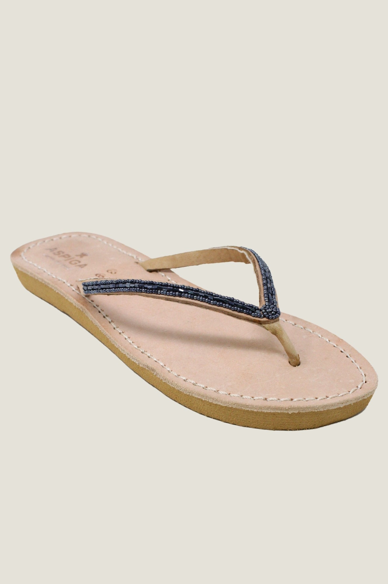 Classic Flip Flops for Men & Women | Comfortable Beach Sandals with Non-Slip Sole | Perfect for Pool, Beach, Vacation and Summer Outdoor Activities
