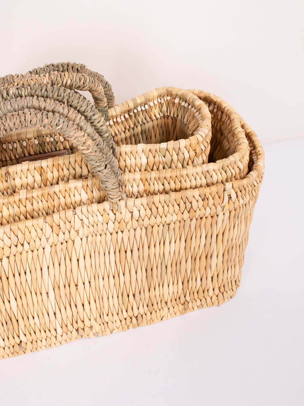 Stylish Reed Storage Baskets - Natural Woven Organizers for Home, Office & Nursery - Perfect for Toys, Blankets & Decor