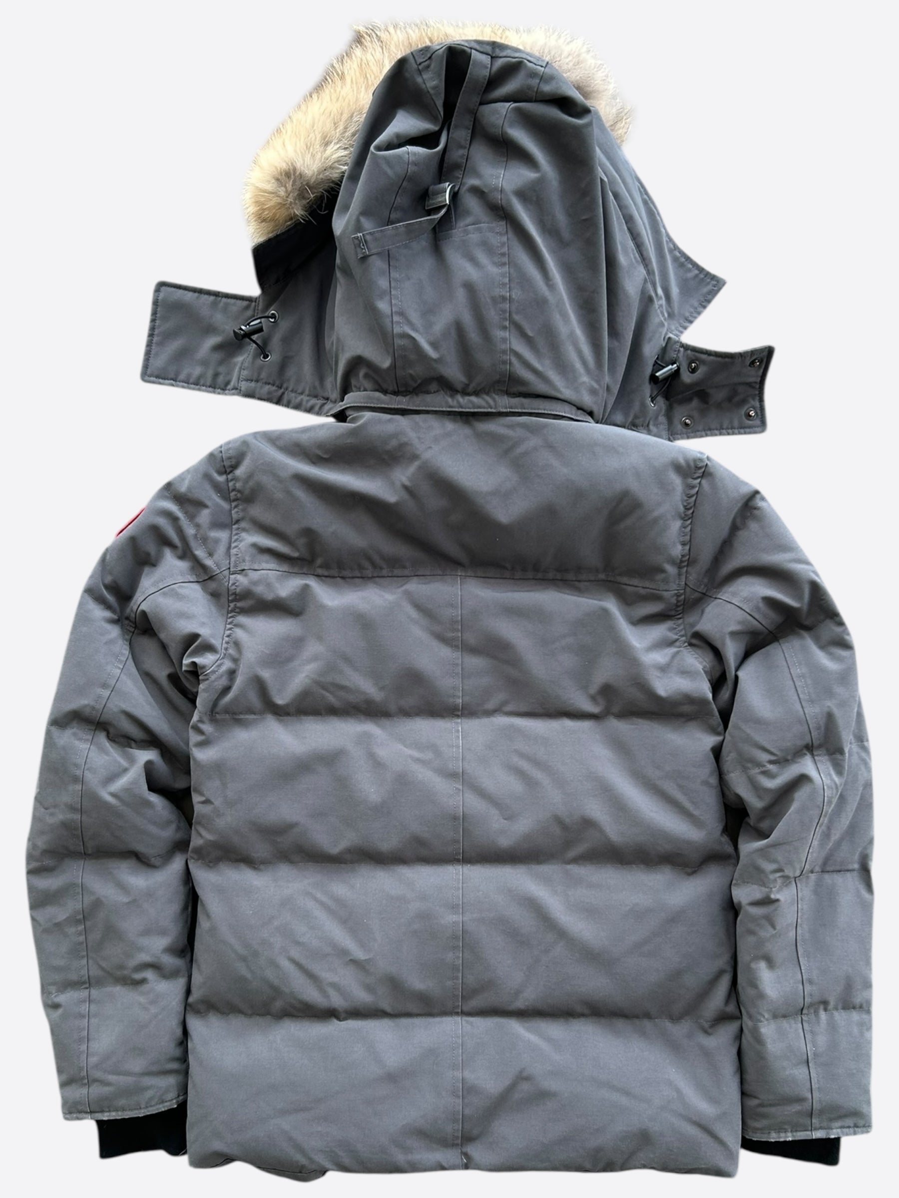 Canada Goose Graphite Wyndham Parka for Men - Premium Winter Jacket with Down Insulation, Waterproof & Windproof - Perfect for Snowboarding, Skiing & Extreme Cold Weather