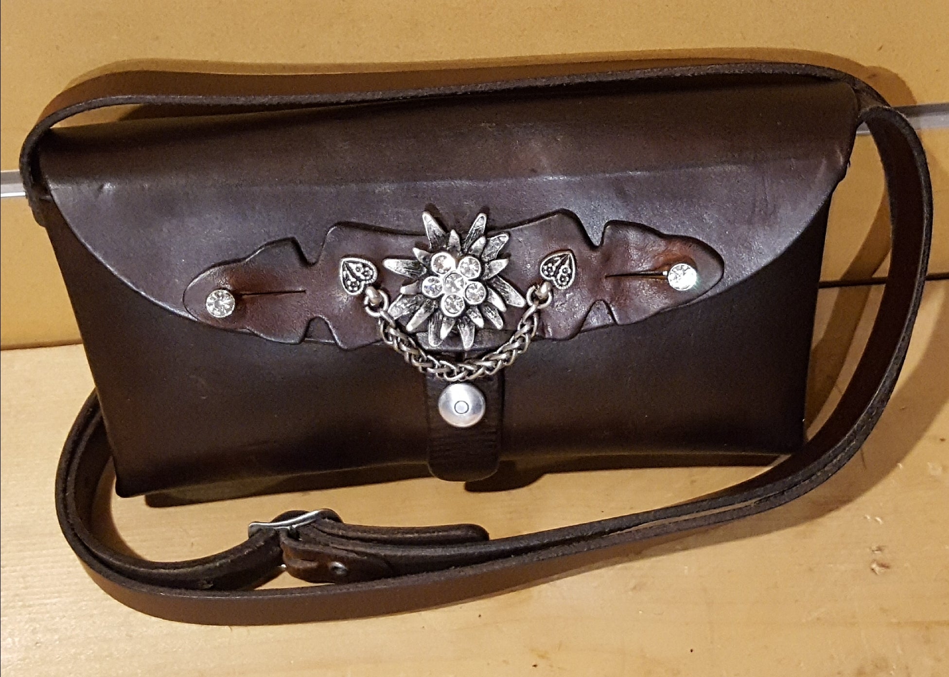Vintage Mini Swiss Military Handbag for Women & Men - Compact Retro Style Crossbody Bag for Travel, Hiking & Everyday Use