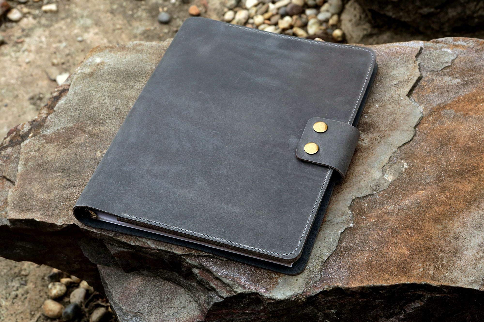 Personalized Gray Leather 3-Ring Binder - Professional Business Portfolio Organizer with Cover Letter Pocket | Perfect for Office, School & Corporate Presentations (Model NL09BC)