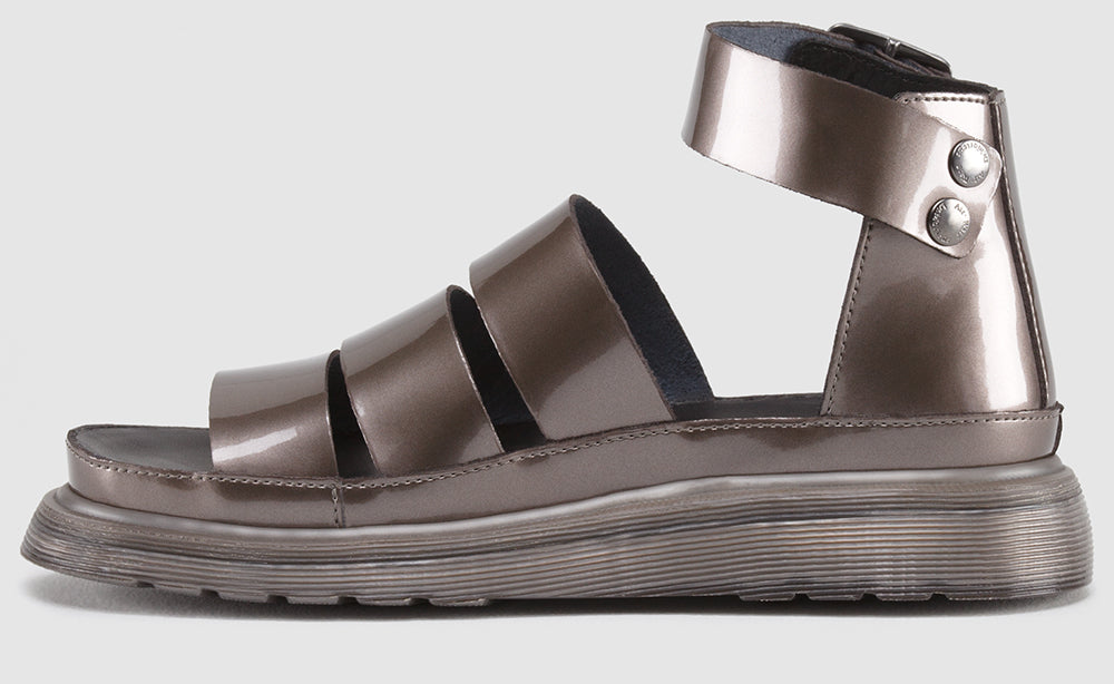 CLARISSA PEWTER SPECTRA PATENT SANDAL - Women's Fashion Metallic Leather Slide Sandals for Summer, Beach & Casual Outings