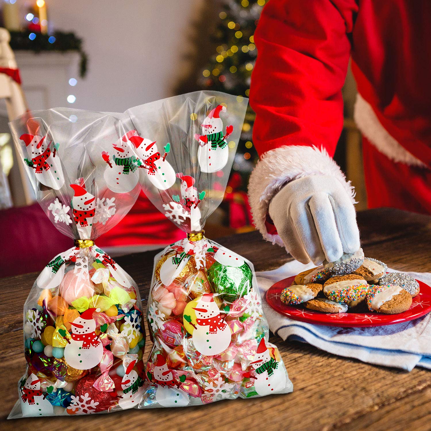 100-Piece Christmas Cellophane Gift Bags with Snowman Design - Includes 150 Twist Ties for Holiday Treats, Candy & Party Favors - Perfect for Christmas Parties, Gift Wrapping & Holiday Celebrations