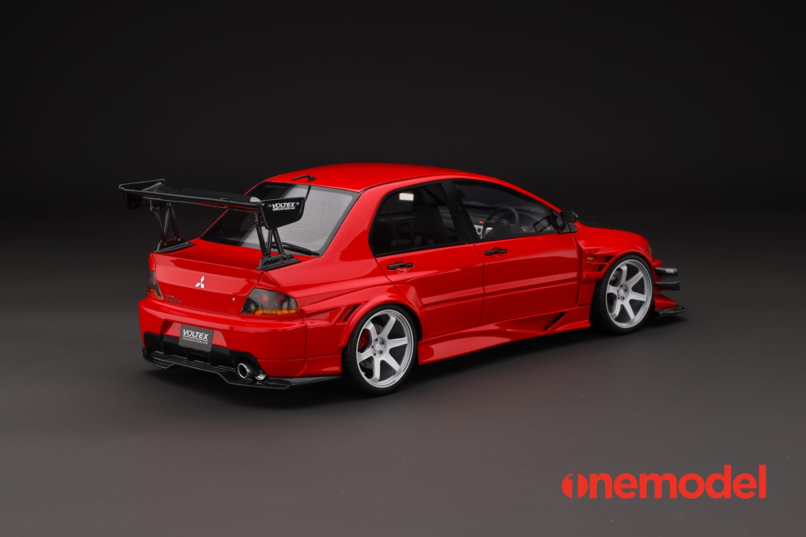 1:18 Scale Mitsubishi Lancer Evolution IX Voltex Edition Diecast Model Car with Carbon Fiber Hood - Red Collectible for Car Enthusiasts & Display Shelf Decoration