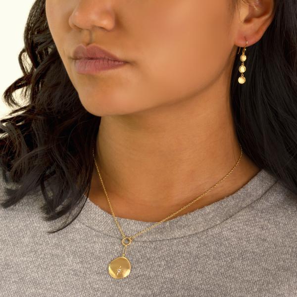 Luna Single Star Coin Necklace - Dainty Gold or Silver Celestial Jewelry for Women - Perfect for Everyday Wear, Gifts & Special Occasions