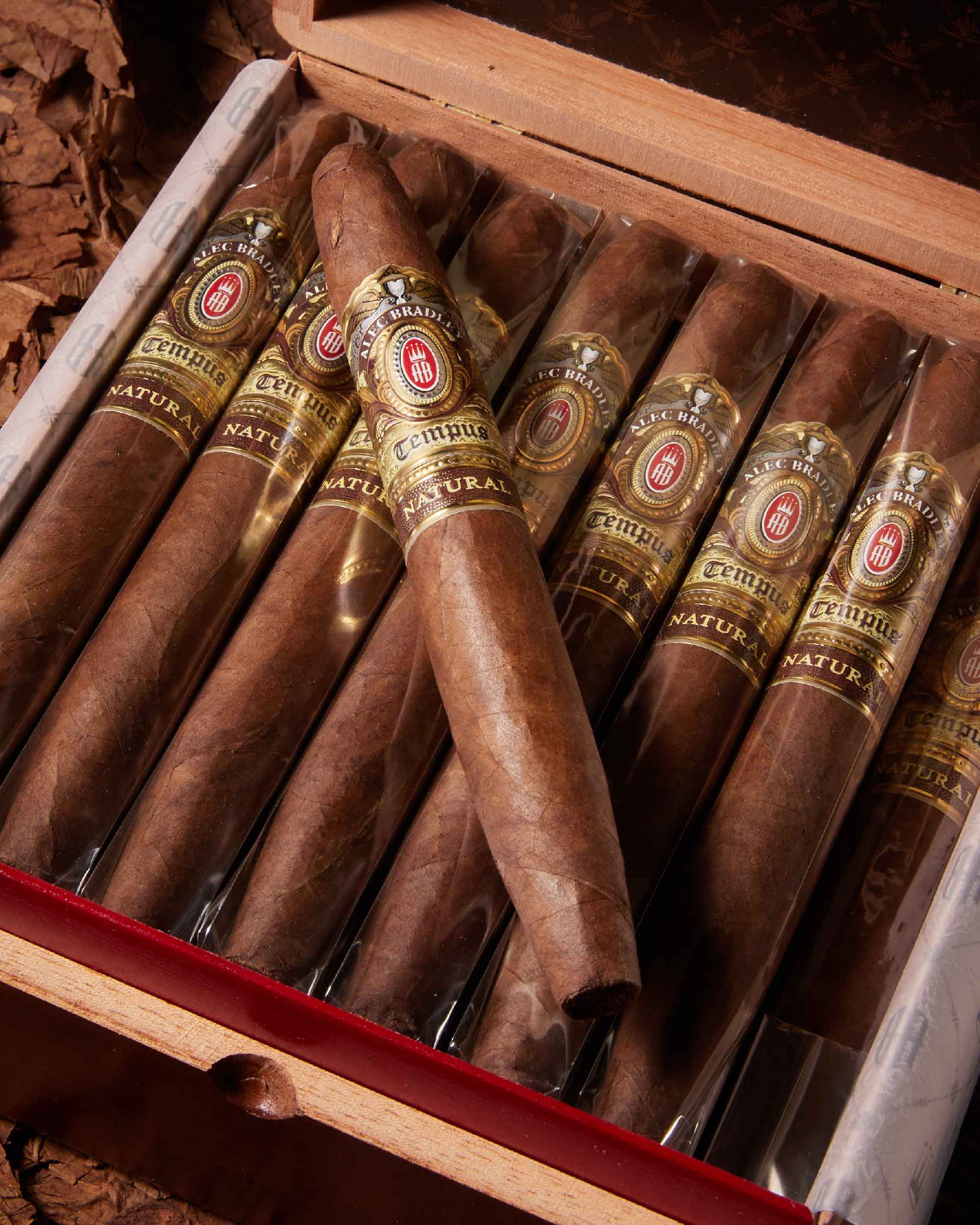 Alec Bradley Tempus Natural Figurado Cigar - Handcrafted Premium Cigar for Special Occasions & Relaxation | Perfect for Gifts, Celebrations & After-Dinner Enjoyment