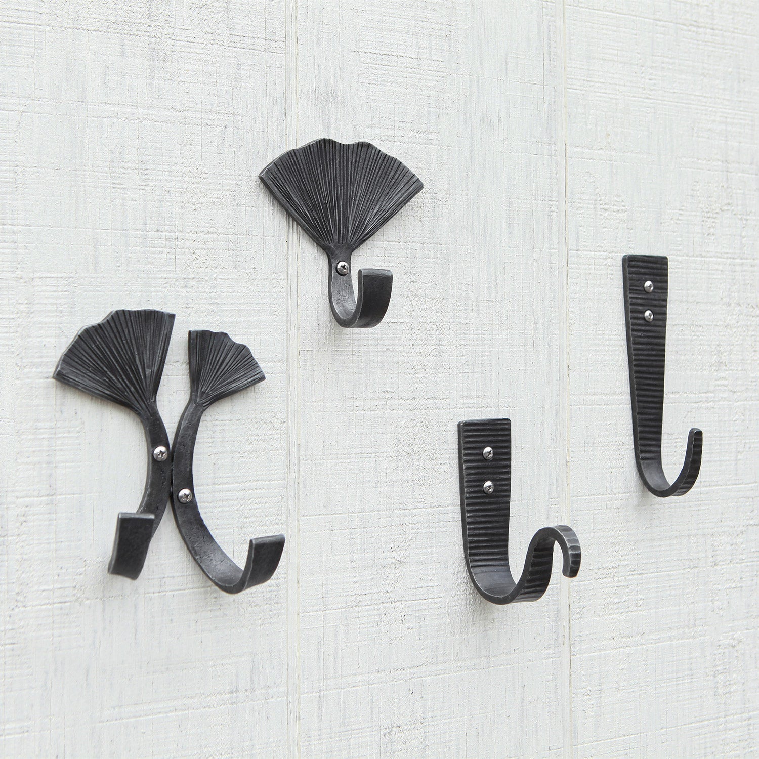 Double Ginkgo Leaf Hook - Vintage Style Wall Hooks for Coats, Hats & Keys - Perfect for Entryway, Bedroom & Bathroom Organization