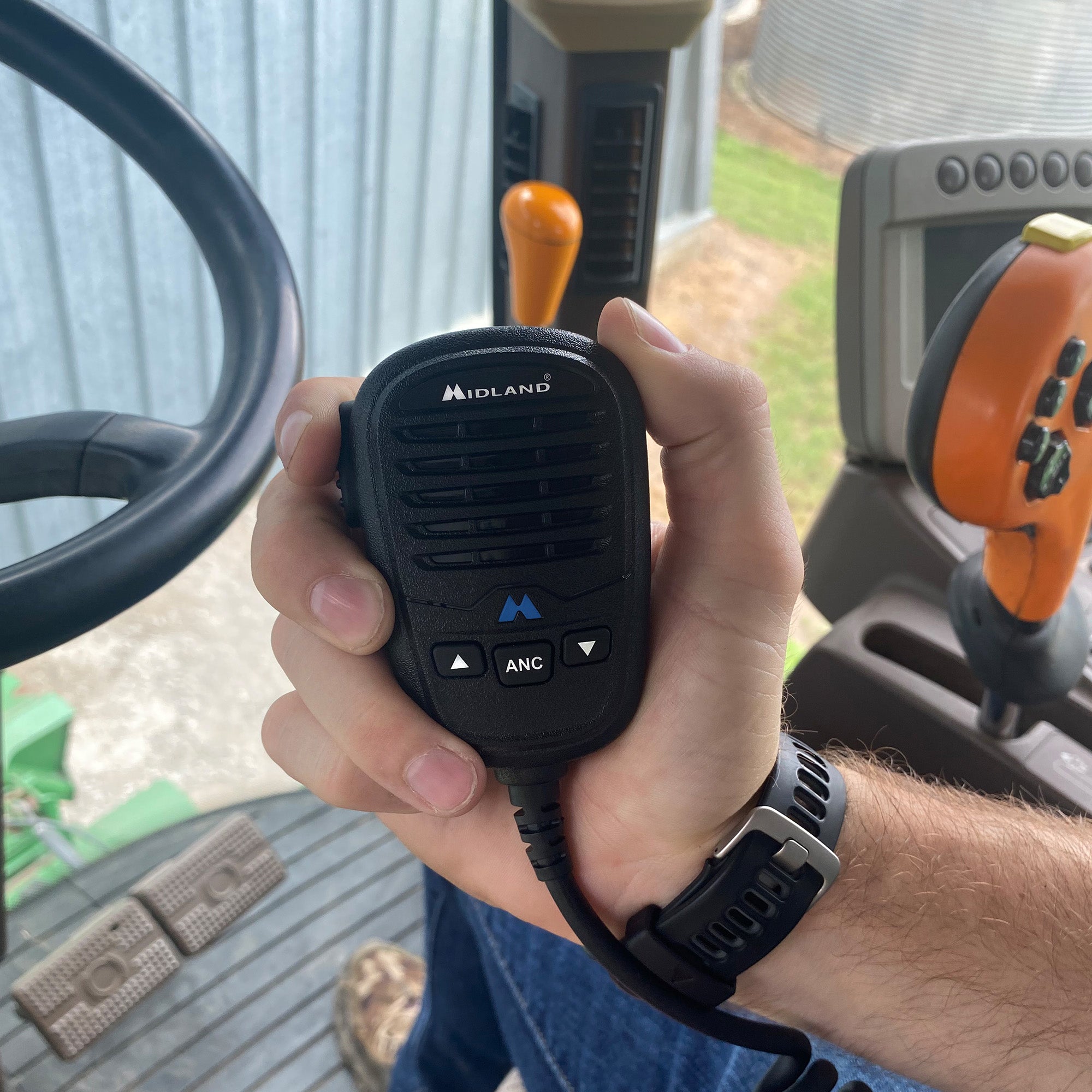 MicroMobile® ANC/IP66 Dustproof Microphone MXTA37 - Noise Cancelling Wireless Mic for Outdoor Events, Construction Sites & Harsh Environments
