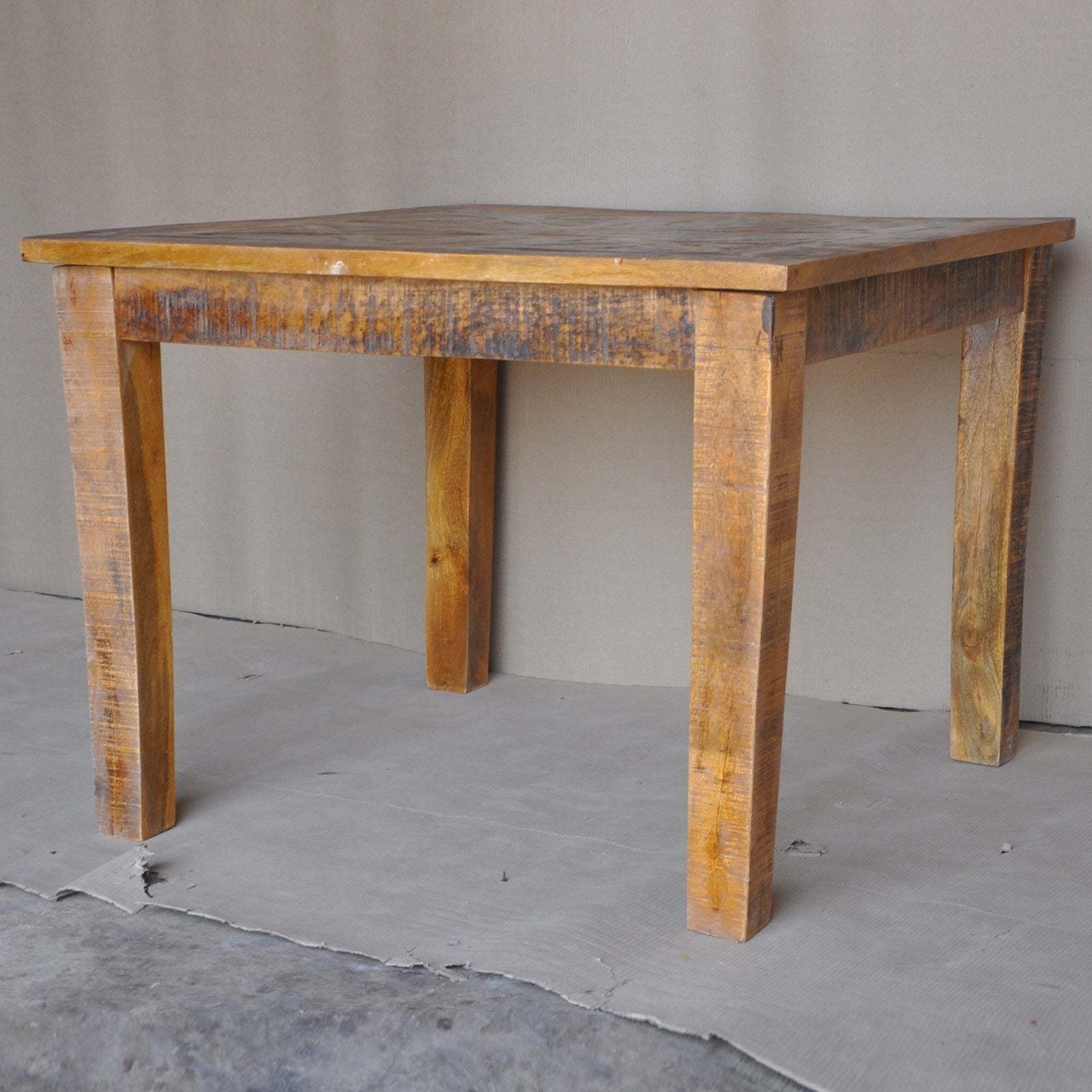 Reclaimed & Mango Wood Square Dining Table - 4 to 8 Seater - Honey Finish (90x100cm) - Rustic Farmhouse Style - Perfect for Family Gatherings & Dinner Parties