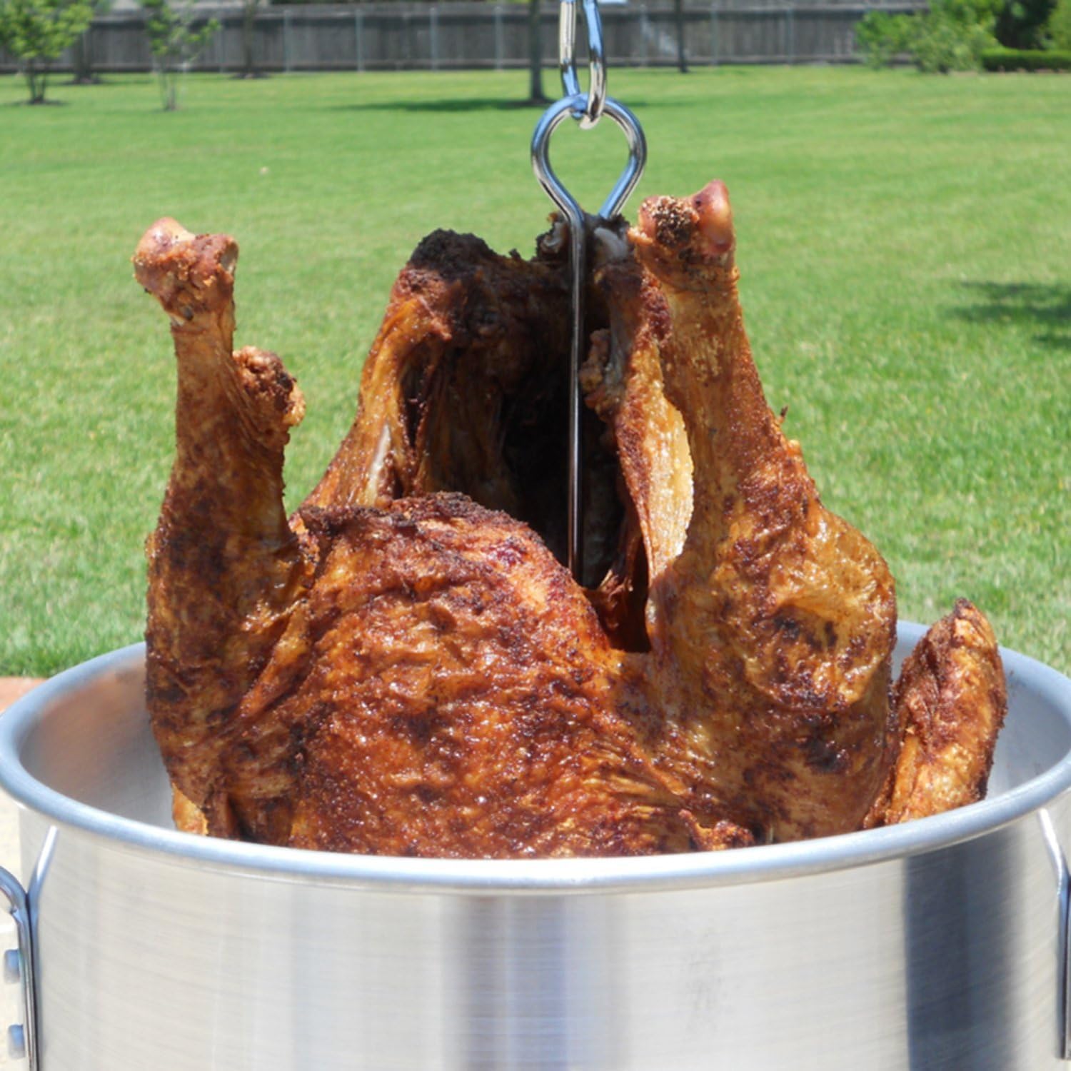 30 Qt Turkey Deep Fryer & 10 Qt Fish Fryer Kit - 38000 BTU Outdoor Propane Stove with Thermometer, Injector & Turkey Rack - Perfect for Thanksgiving, Seafood Boils, and Outdoor Cooking