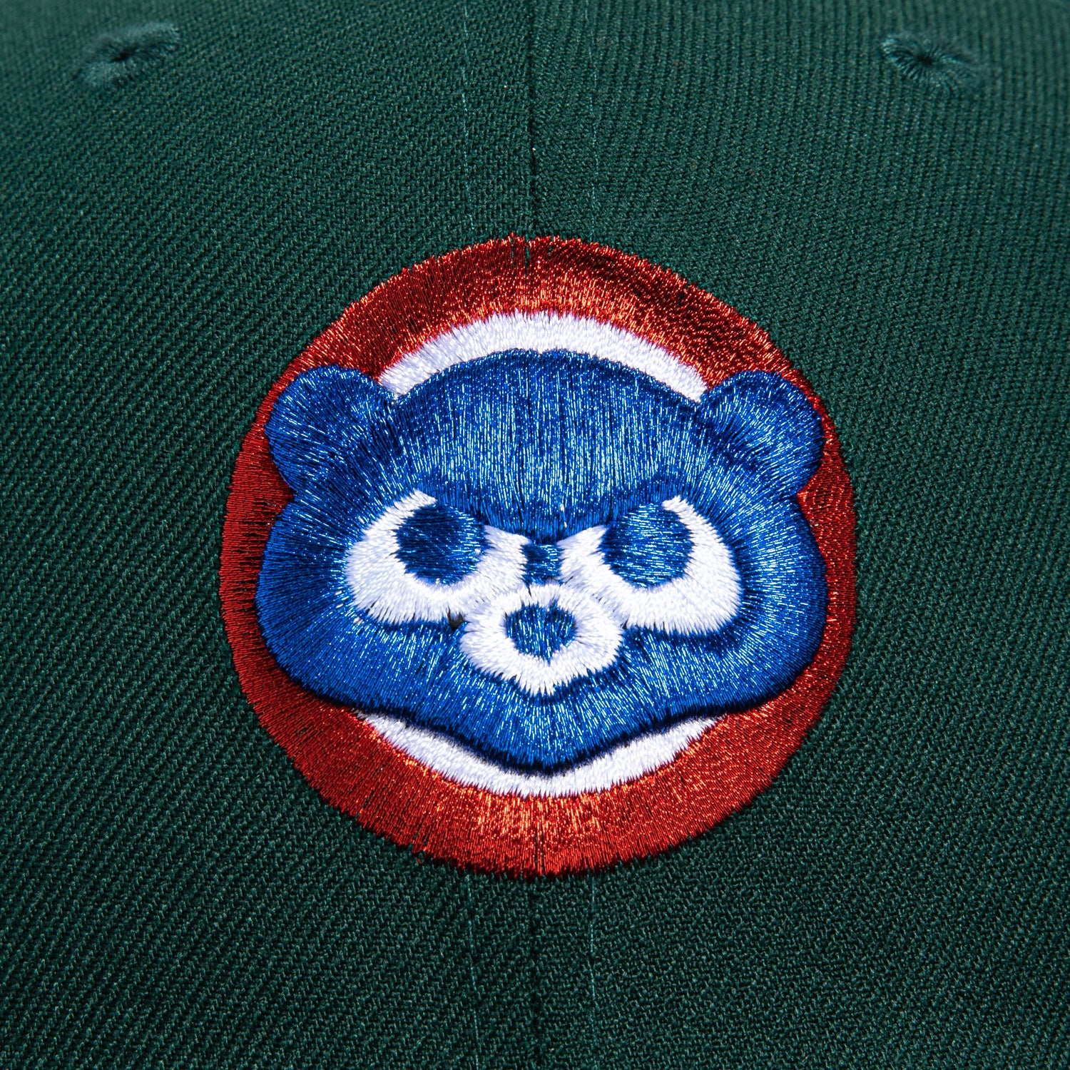 New Era 59Fifty Chicago Cubs Be Alert For Foul Balls Patch Baseball Cap - Green & White Adjustable Snapback Hat for MLB Games & Streetwear Fashion
