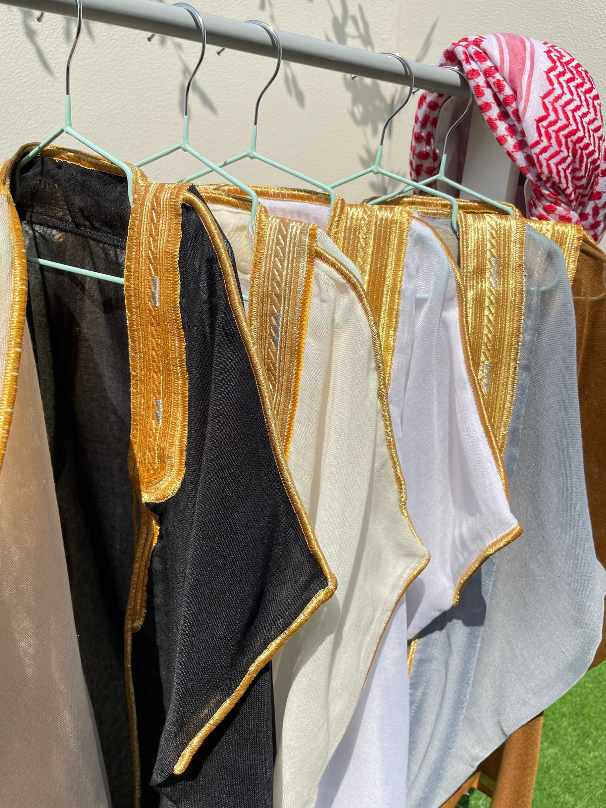 Kids Bisht Arab Cloak - Traditional Embroidered Robe for Boys & Girls - Perfect for Eid, Weddings & Special Occasions