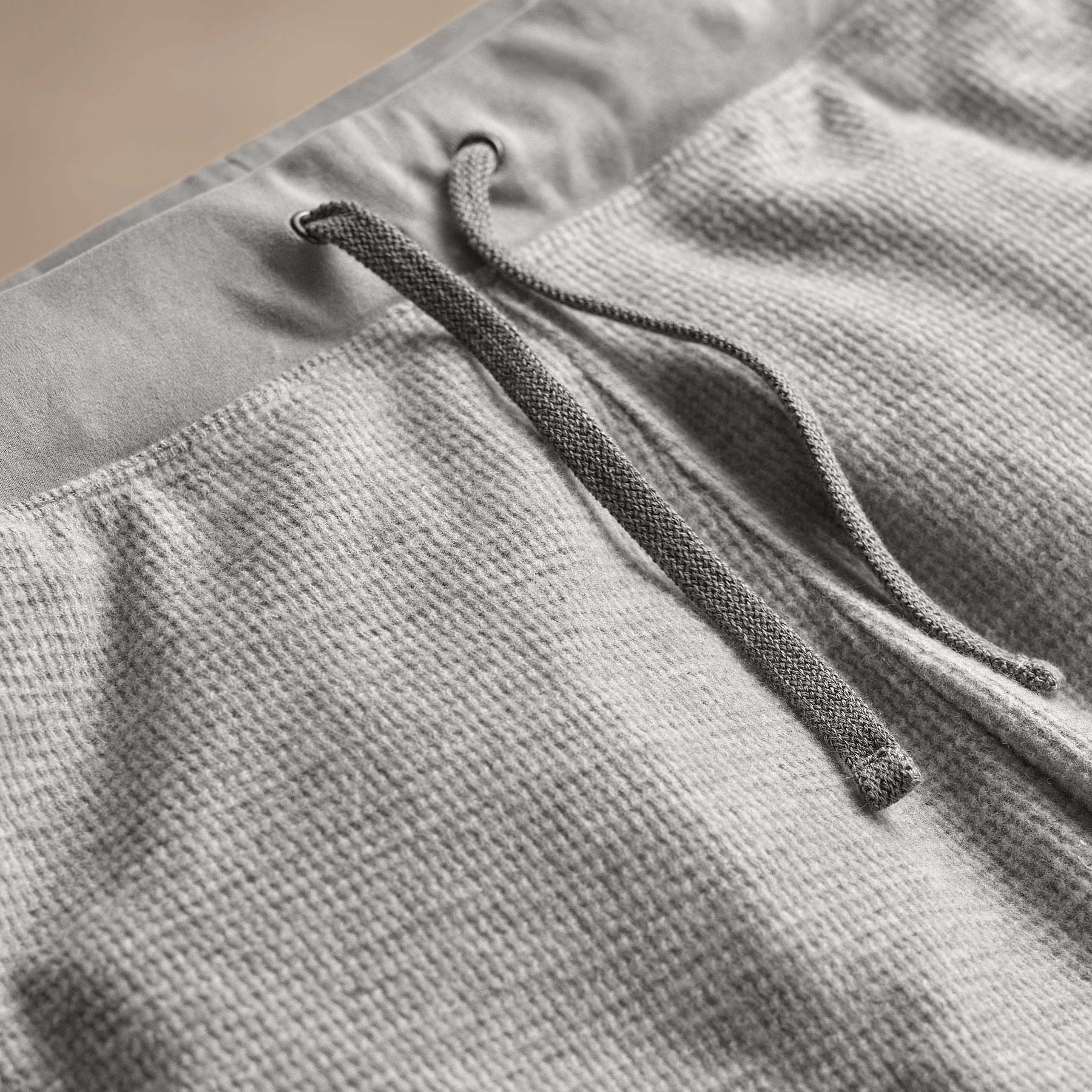 Brushed Thermal Sweatpants for Women - Soft Fleece-Lined Winter Pants, Heather Grey - Perfect for Lounging, Yoga & Cold Weather Comfort