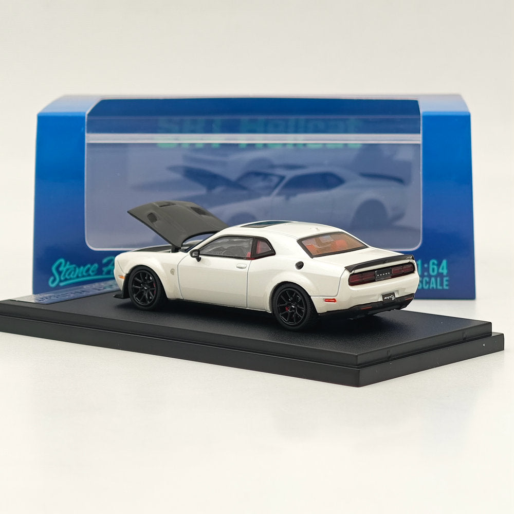 1:64 Scale Dodge SRT Hellcat Diecast Metal Car Model - White with Carbon Accents - Collectible Muscle Sports Car for Display & Racing Enthusiasts