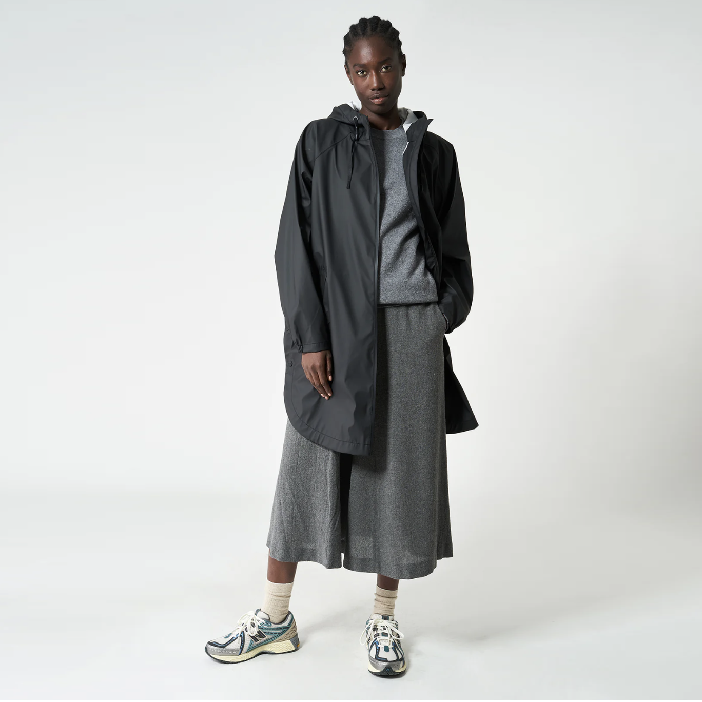 Waterproof Black Sky Raincoat for Men & Women - Lightweight & Breathable Outdoor Jacket for Hiking, Camping, and Travel