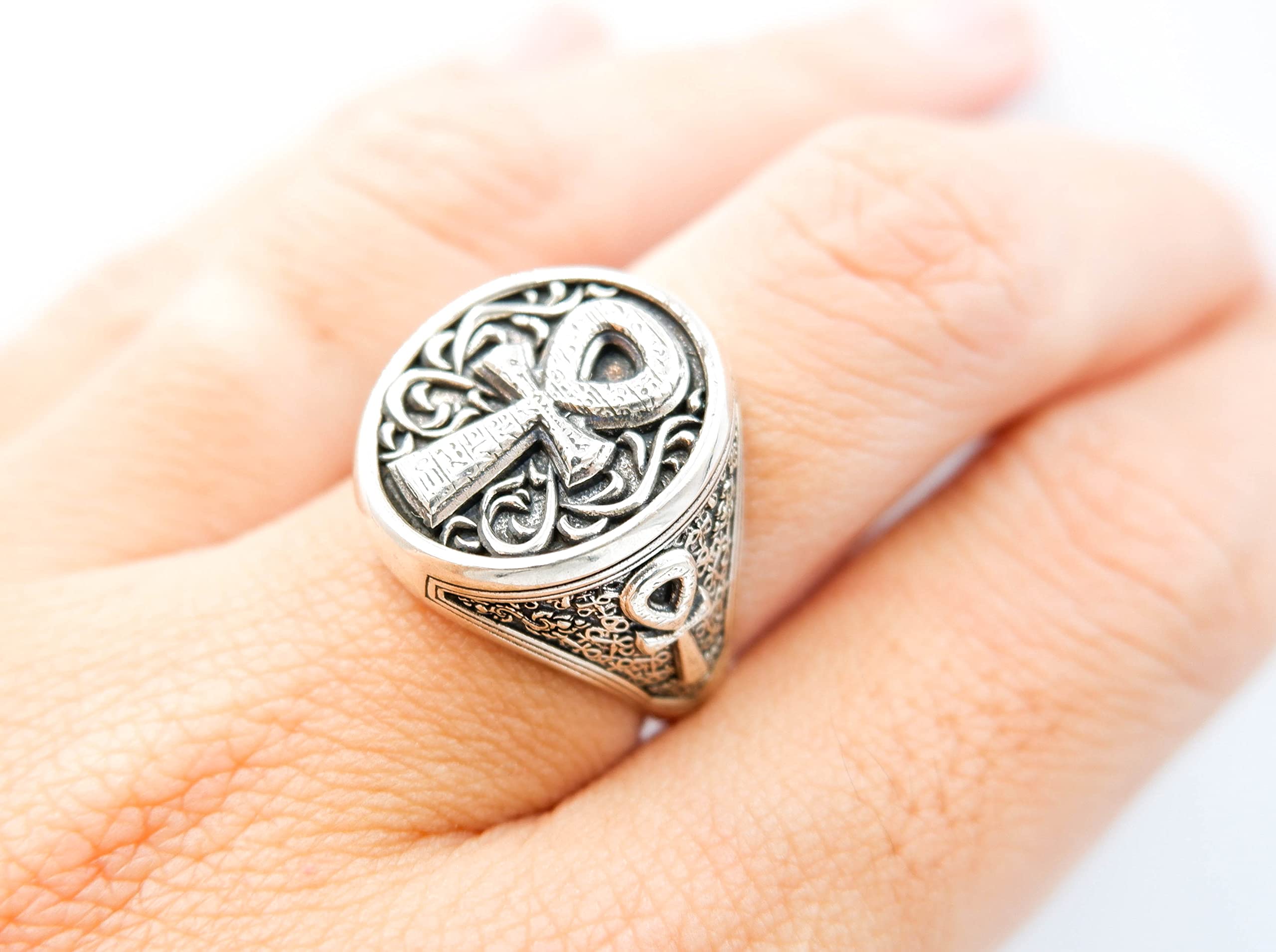 925 Sterling Silver Ankh Cross Ring - Egyptian Key of Life Jewelry for Protection & Spirituality | Gothic Style Unisex Ring for Men & Women | Perfect for Meditation, Spiritual Gifts & Alternative Fashion