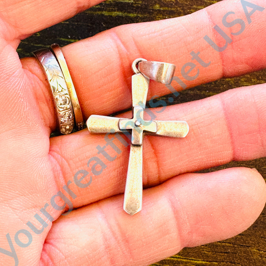 Vintage Sterling Silver Holy Cross Pendant - Timeless Religious Jewelry for Men & Women - Perfect for Baptism, First Communion, Confirmation & Daily Wear