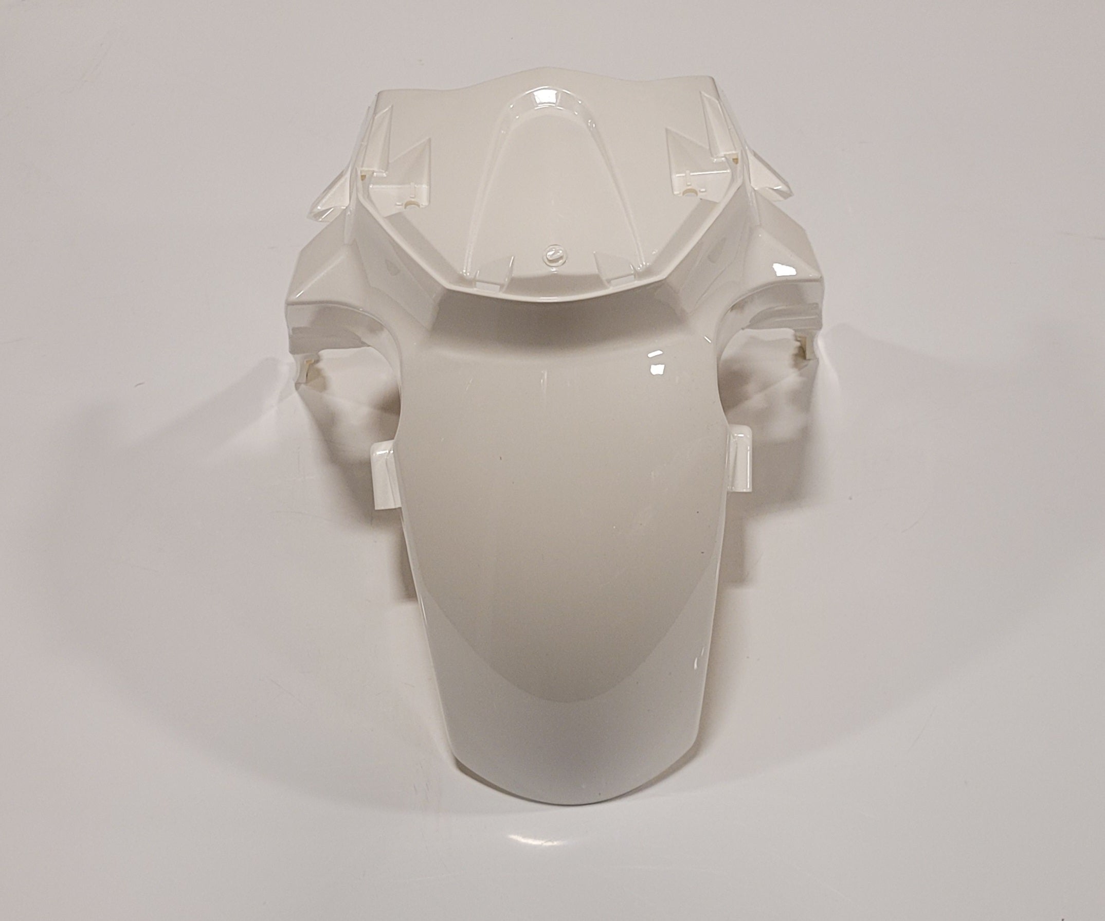 G2000 White Front Fender Rear Piece Replacement - Compatible with Various Car Models - Perfect for Auto Repair & Restoration Projects