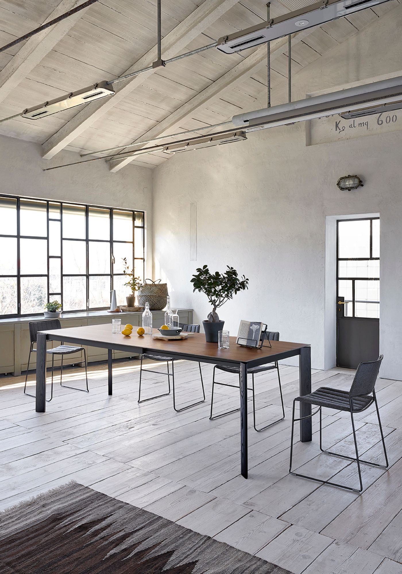 Midj Extendable Dining Table with Blades - Expandable for Small Spaces, Perfect for Apartments & Family Gatherings