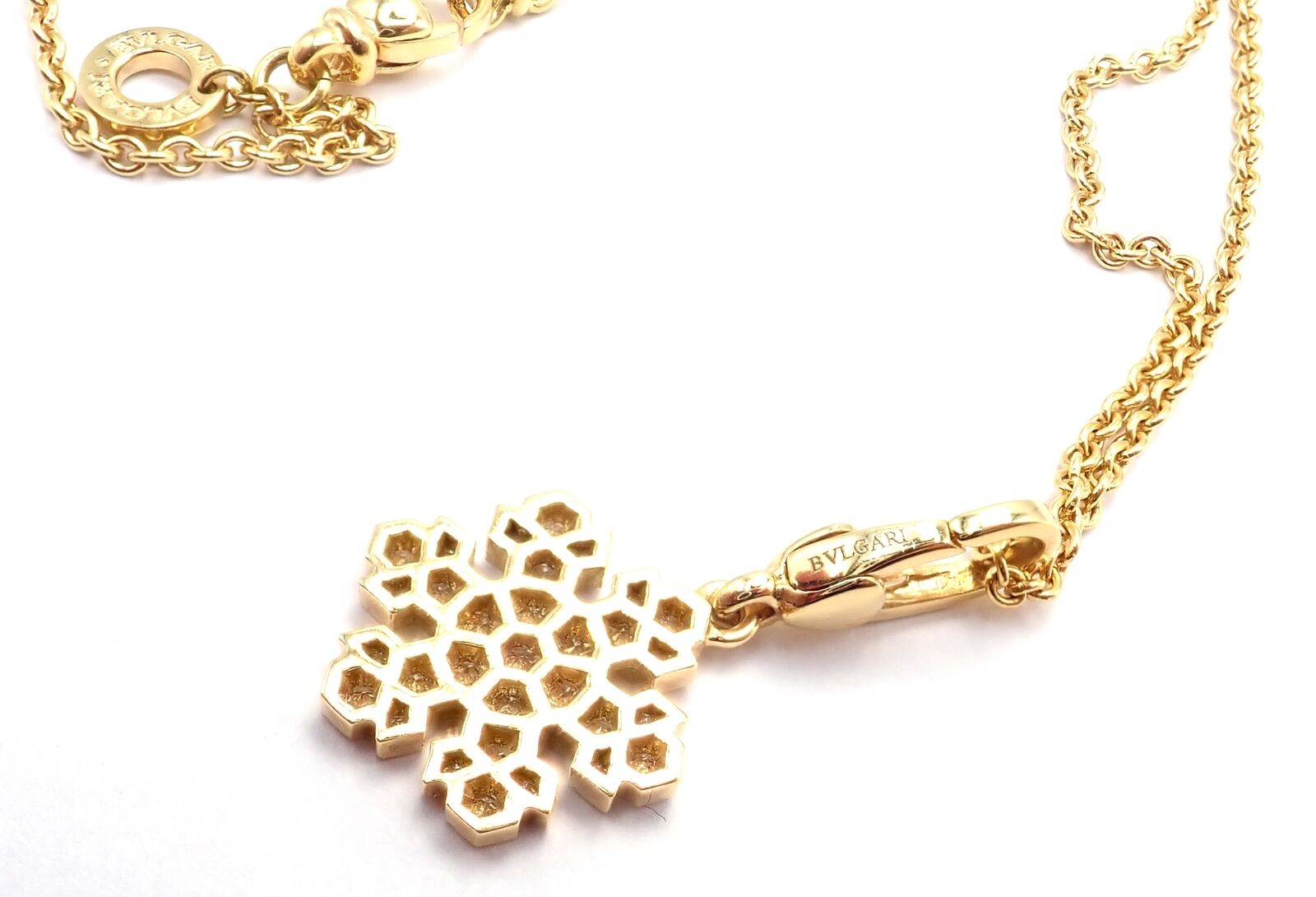 Bulgari Bvlgari Fiocco De Neve Snowflake 18k Gold Diamond Pendant Necklace - Luxury Italian Jewelry for Women, Perfect for Christmas Gifts & Special Occasions