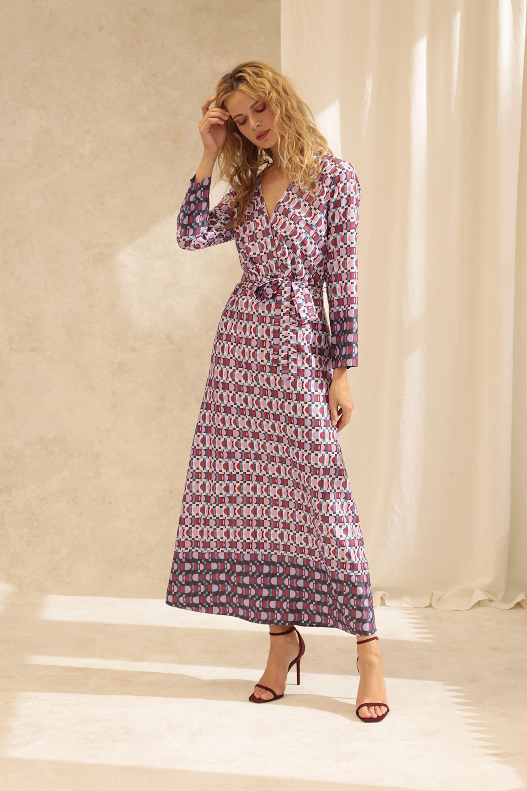 Donna Morgan Women's Long Sleeve Faux Wrap Dress - Elegant Office & Evening Wear for Business & Cocktail Parties