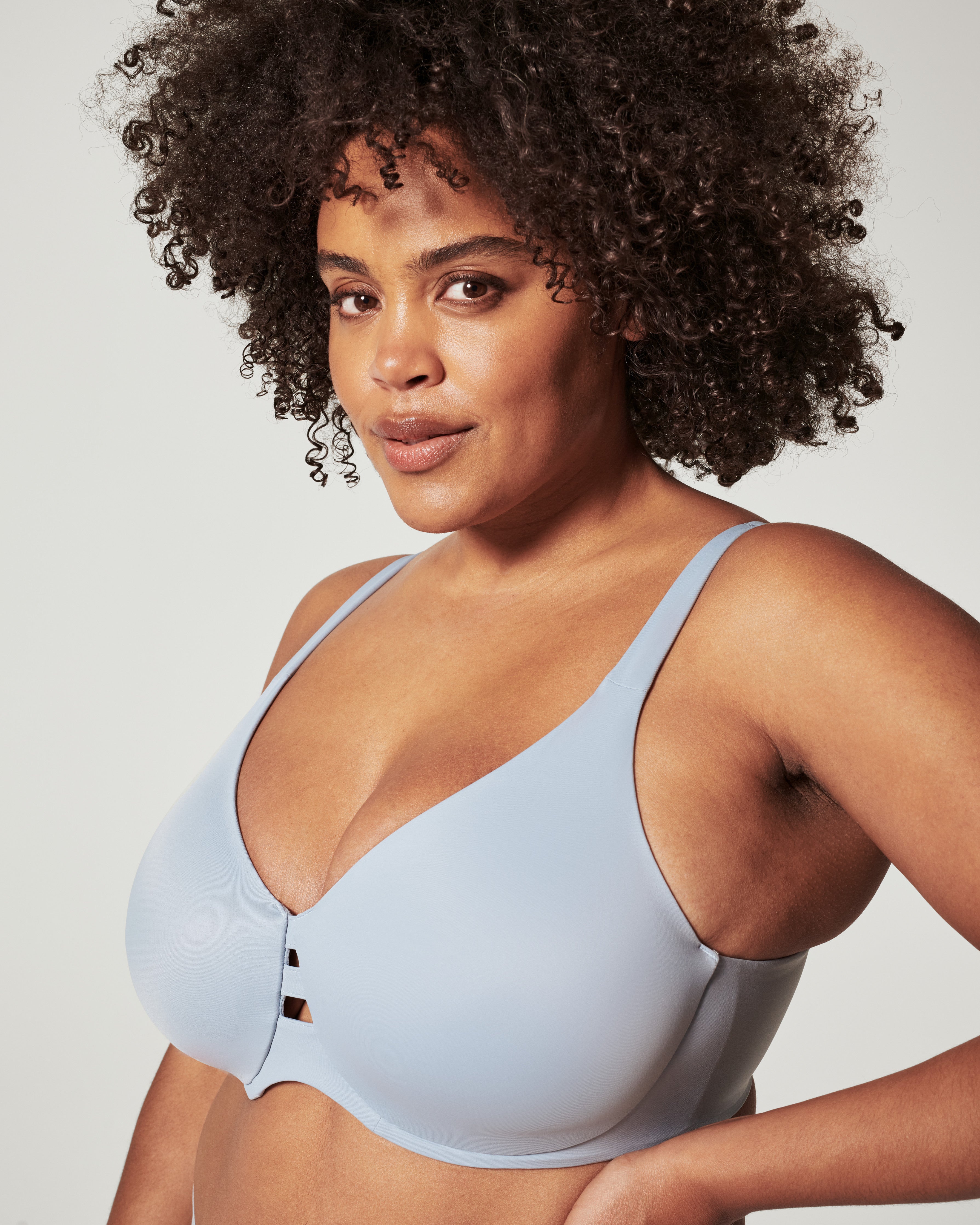 SPANX® Low Profile Minimizer Bra - Seamless Comfort for Everyday Wear | Perfect for Work, Yoga & Layering Under Clothes