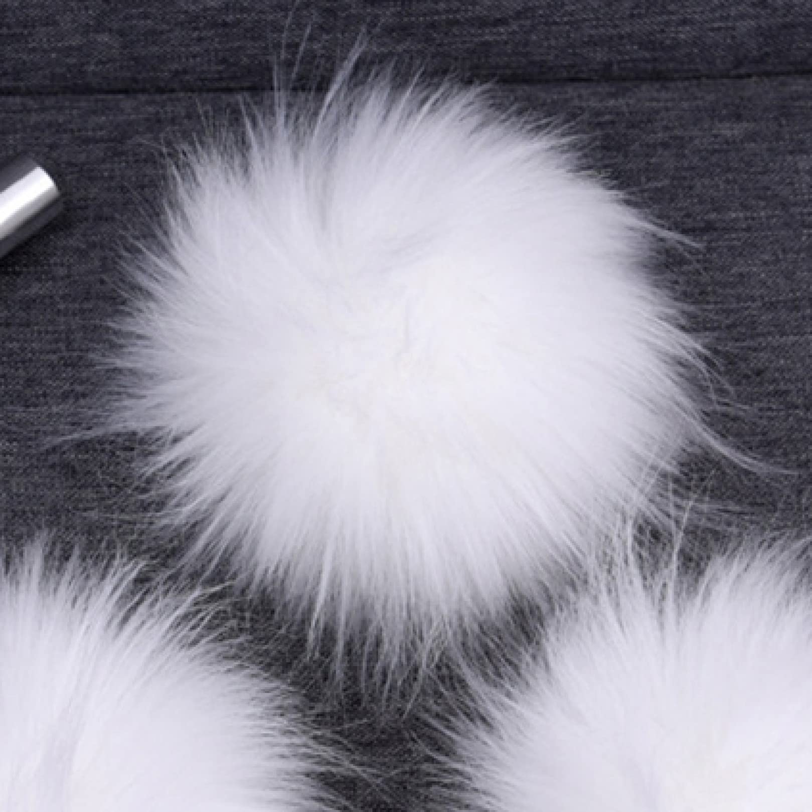 1 Pack Fluffy Faux Fur Pom Pom Keychain - Soft Fluffy Balls for Hats, Scarves, Gloves, Bags & DIY Accessories - Perfect for Winter Fashion, Gifts & Home Decor