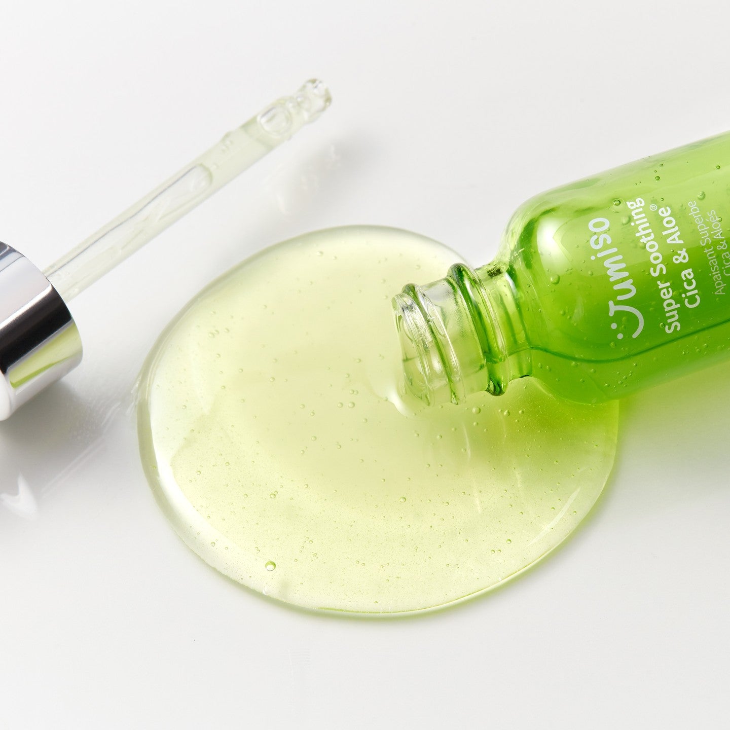 Jumiso Super Soothing Cica & Aloe Facial Serum 30ml - Hydrating Calming Skin Care for Sensitive Skin - Perfect for Daily Use & Post-Sun Care