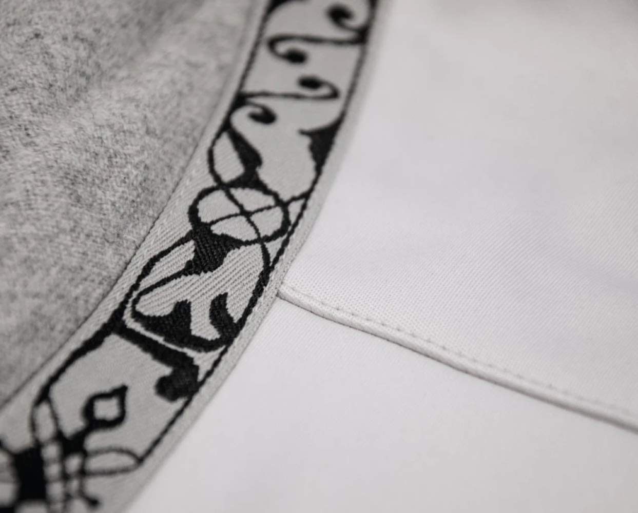 Altair Hoodie - Assassin's Creed Legacy Edition | Officially Licensed AC Merchandise | Medieval Assassin Costume | Perfect for Cosplay, Halloween & Gaming Events