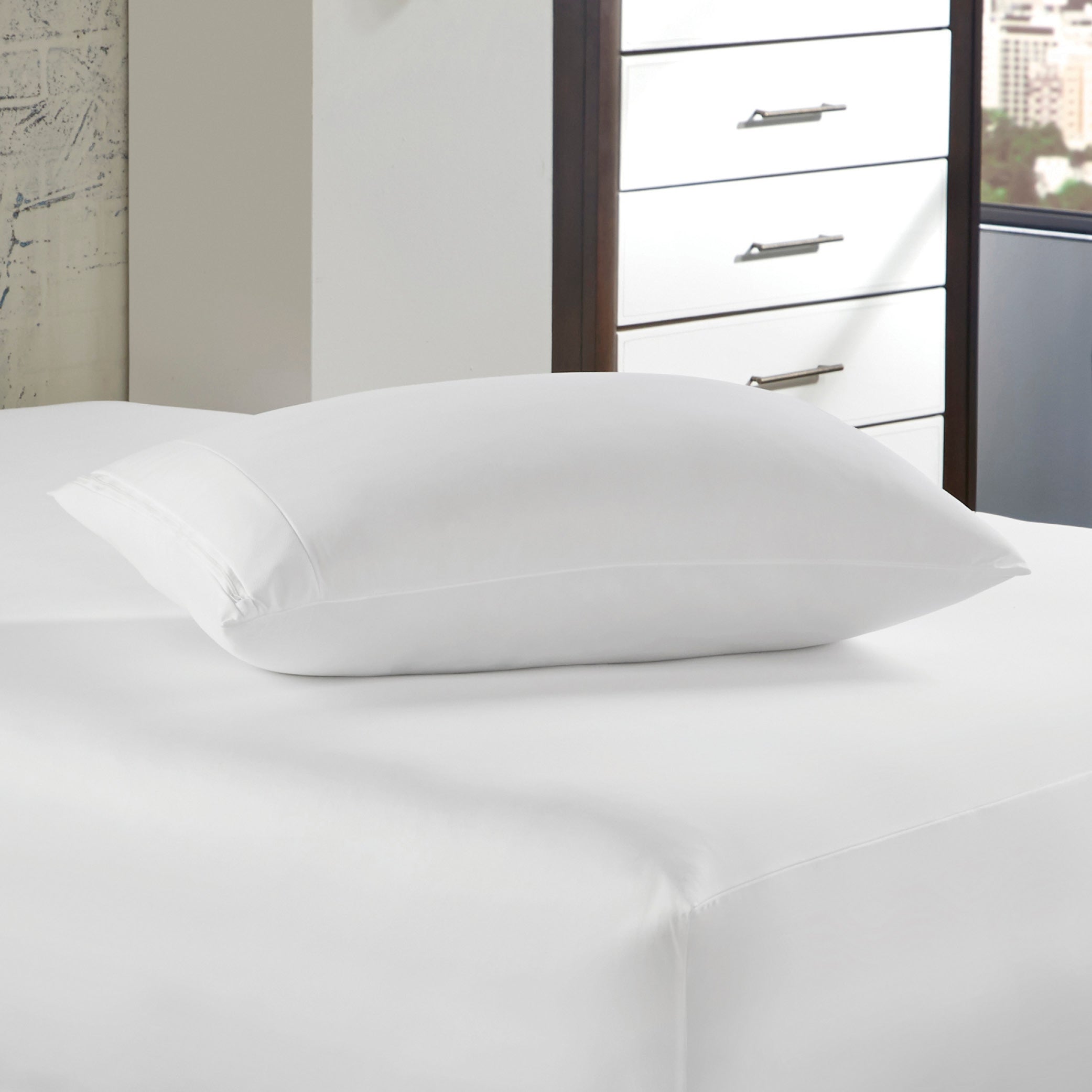 PureCare OmniGuard Waterproof Pillow Protector - Hypoallergenic & Dust Mite Proof - Perfect for Allergy Relief & Bedding Protection (Standard/Queen/King Size) - Ideal for Asthma Sufferers & Clean Sleep Environments