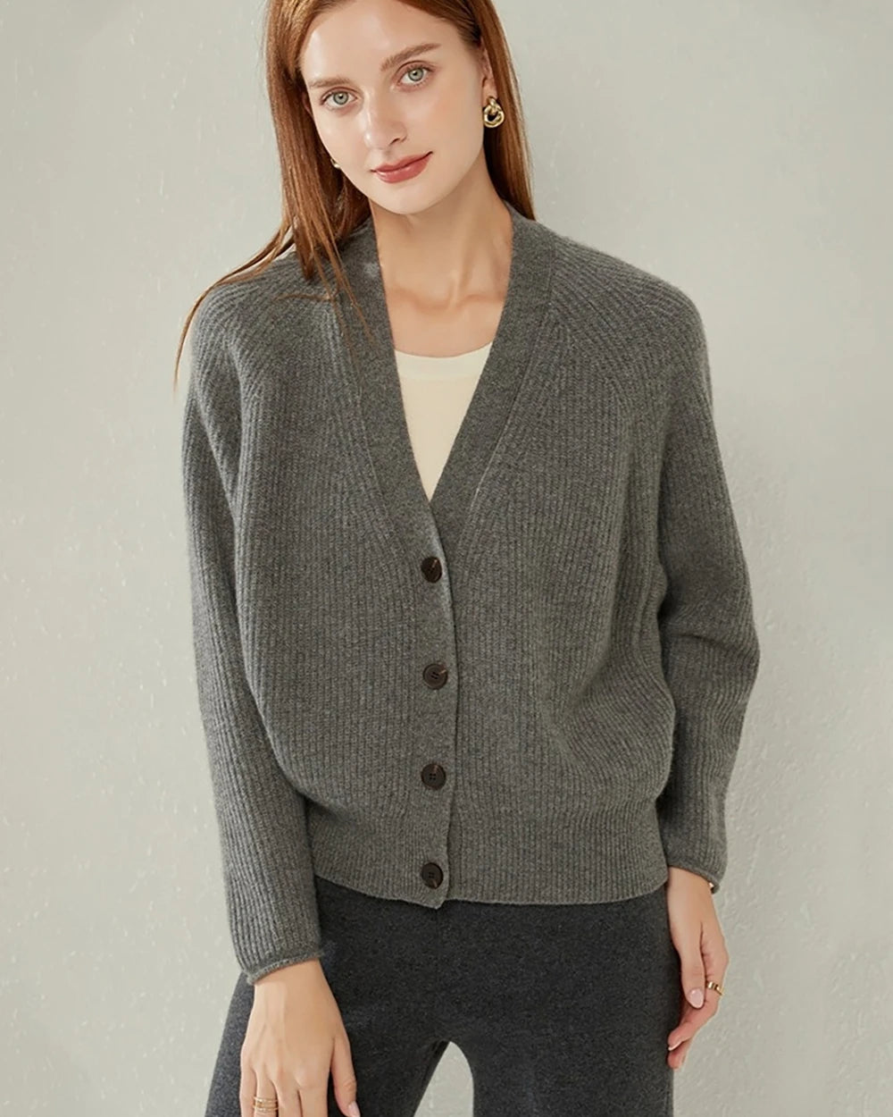 Luxury V-Neck Cashmere Cardigan for Women - Soft & Warm Winter Sweater - Perfect for Office, Date Night & Casual Outfits