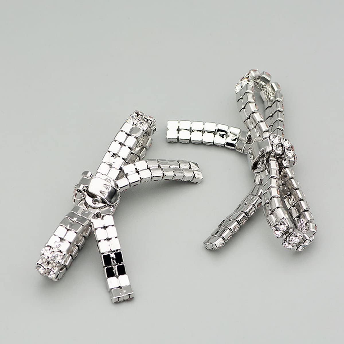 2 Pairs Rhinestone Shoe Clips for Women's Pumps - Elegant Wedding Bridal Shoe Buckle Accessories - Perfect for Bridal Party, Prom, Evening Gala & Special Occasions